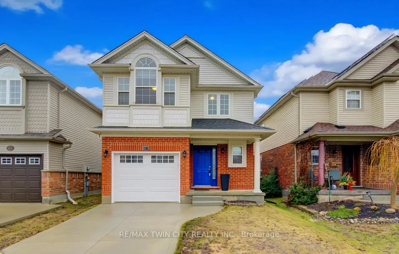Front of 819 Grand Banks Drive