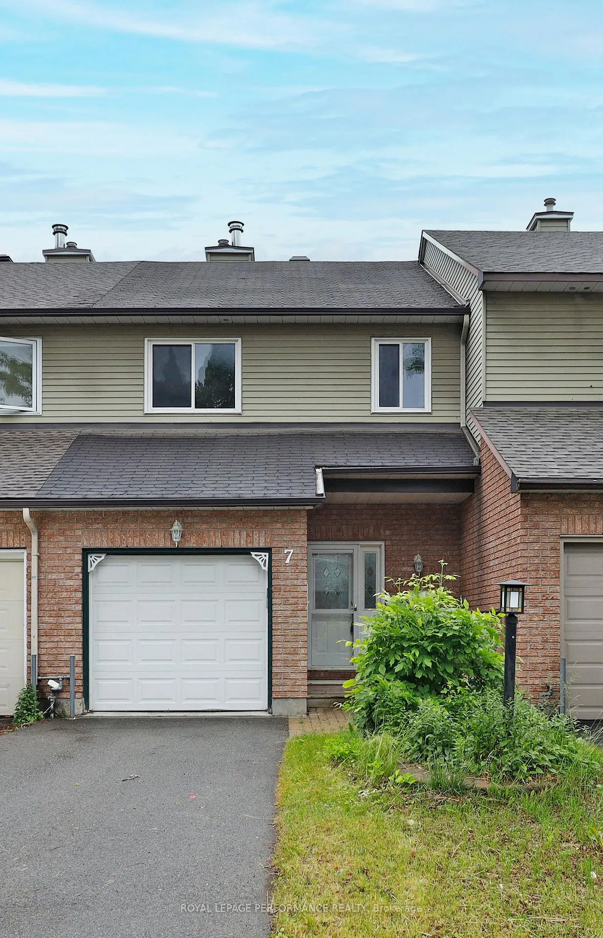 Photo 1 of 7 Rueter Street, Ottawa, Barrhaven - Heritage Park — HOMEH
