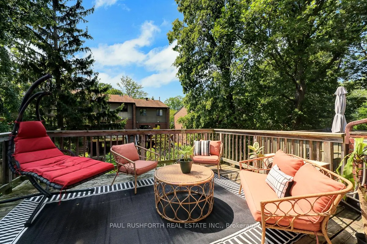 Photo 13 of 16 Oakley Avenue, Ottawa, Bayshore — HOMEH