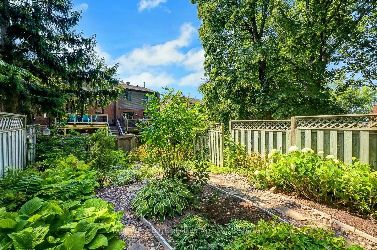 Photo 22 of 16 Oakley Avenue, Ottawa, Bayshore — HOMEH