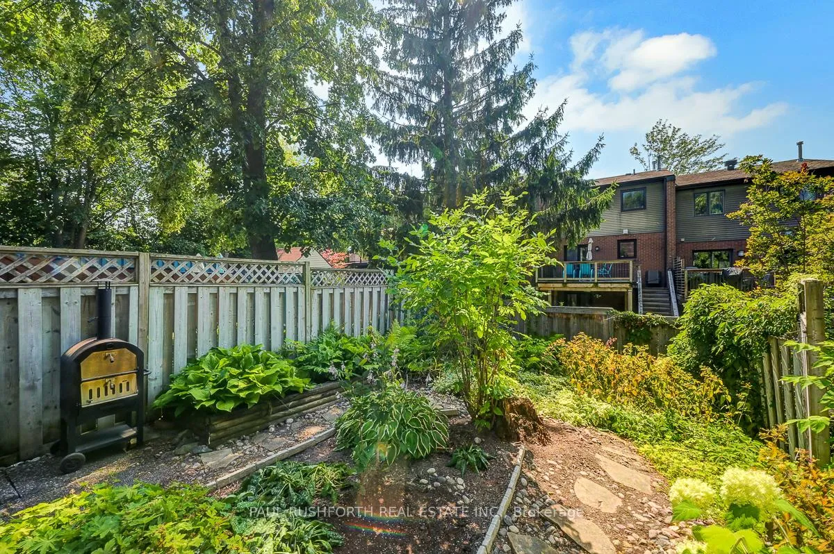 Photo 23 of 16 Oakley Avenue, Ottawa, Bayshore — HOMEH