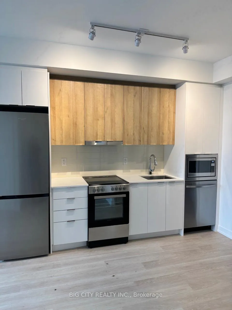 Photo 5 of Unit 207, 9763 Markham Road, Markham, Greensborough — HOMEH