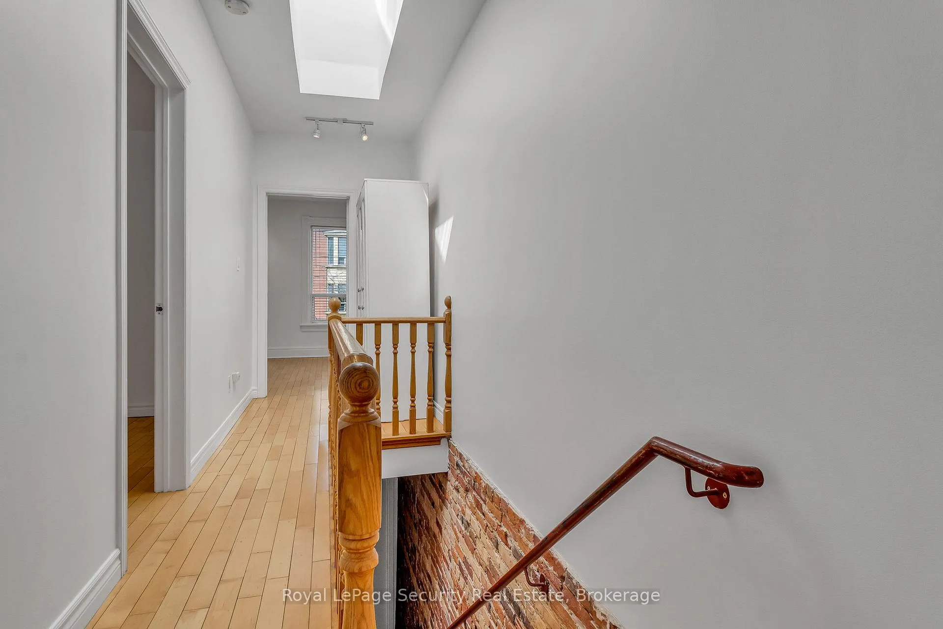 Photo 4 of Unit 2nd Floor, 1115 College Street, Toronto, Little Portugal — HOMEH