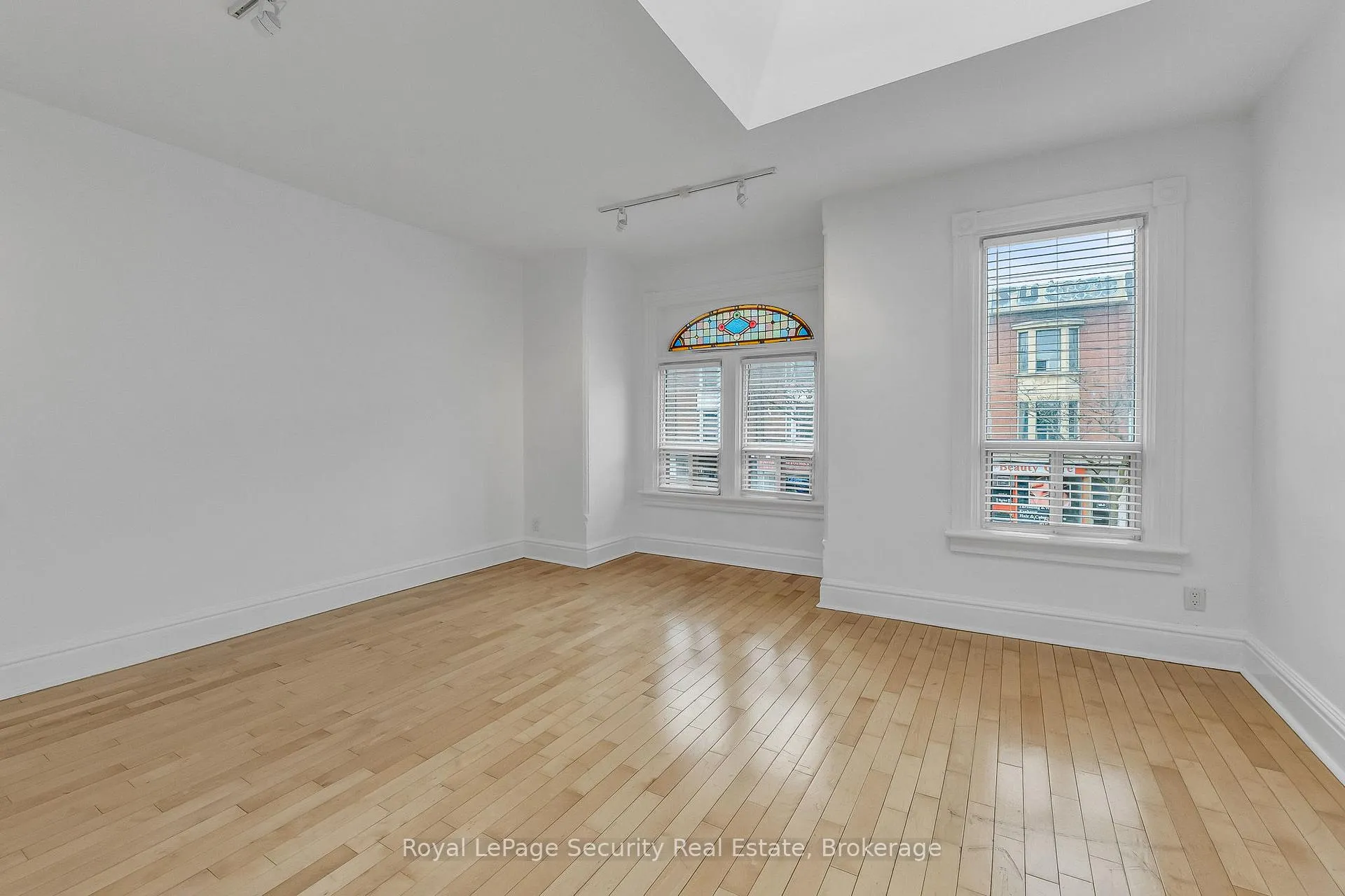 Photo 20 of Unit 2nd Floor, 1115 College Street, Toronto, Little Portugal — HOMEH