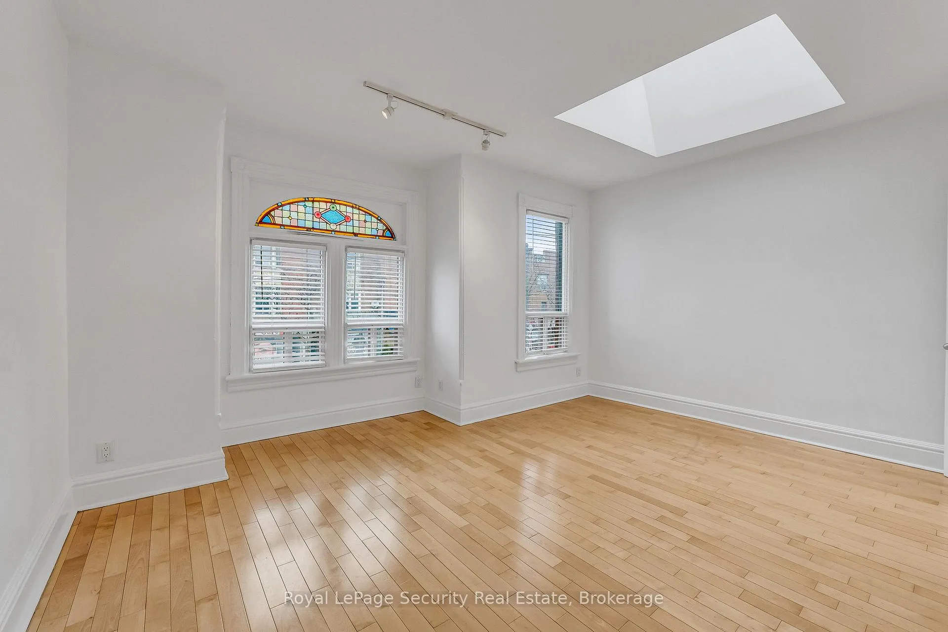 Photo 21 of Unit 2nd Floor, 1115 College Street, Toronto, Little Portugal — HOMEH