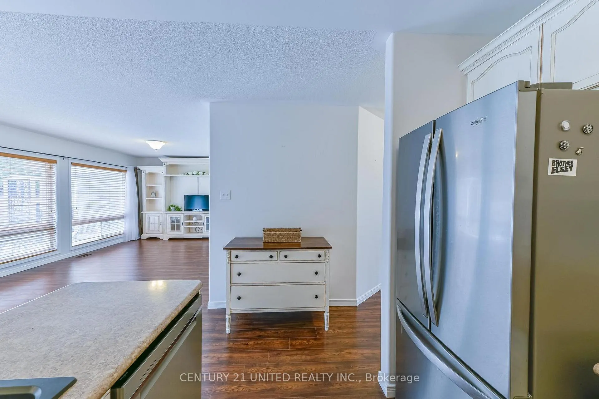 Photo 9 of 833 Bertrand Terrace, Peterborough, Monaghan Ward 2 — HOMEH