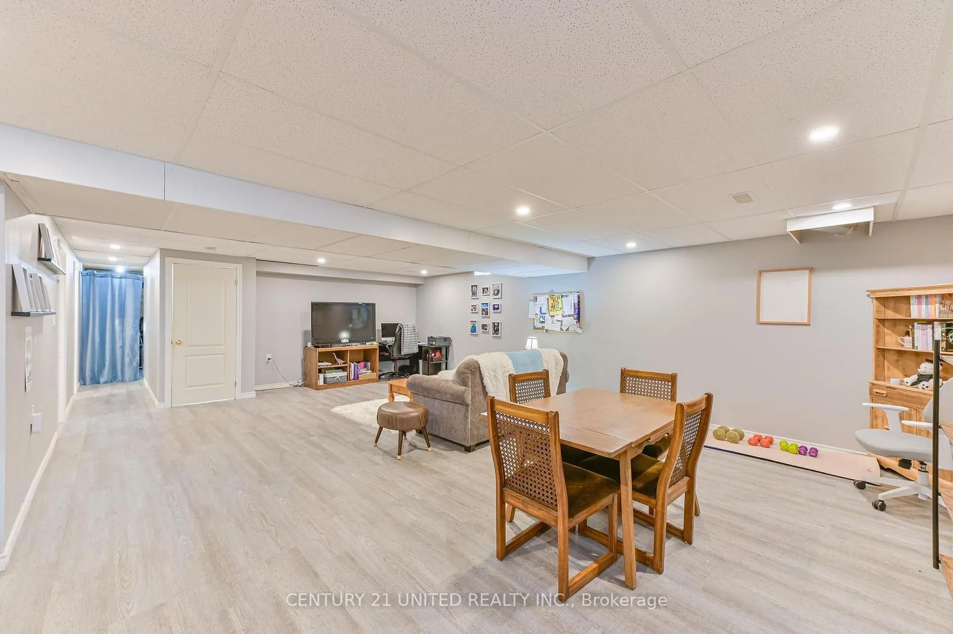 Photo 24 of 833 Bertrand Terrace, Peterborough, Monaghan Ward 2 — HOMEH