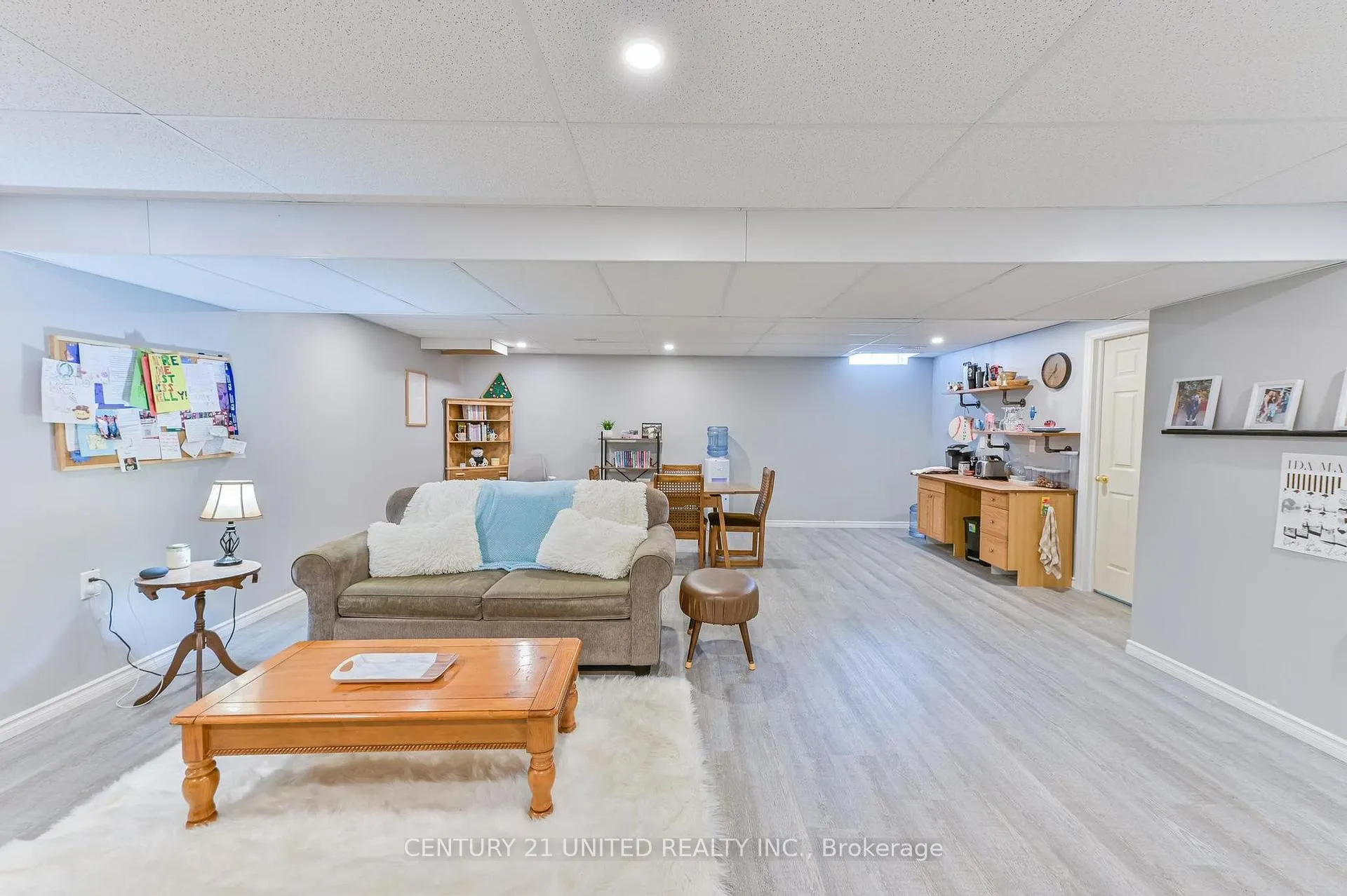 Photo 26 of 833 Bertrand Terrace, Peterborough, Monaghan Ward 2 — HOMEH