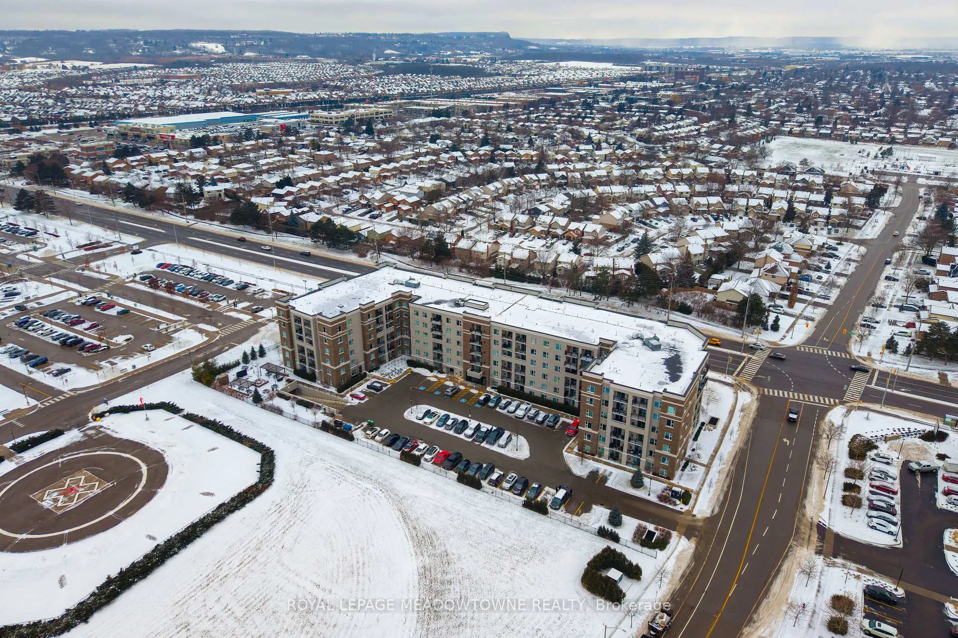 Photo 3 of Unit 324, 610 Farmstead Drive, Milton, Willmott — HOMEH