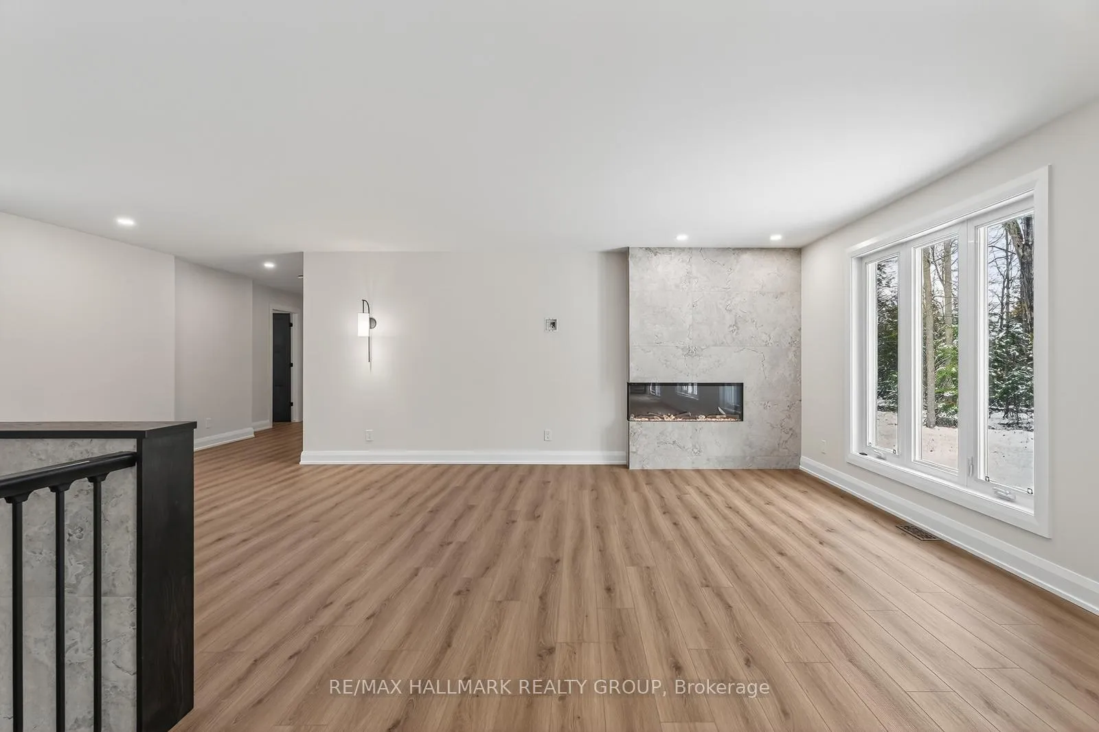 Photo 14 of 1625 Royal Orchard Drive, Ottawa, Cumberland Estates — HOMEH