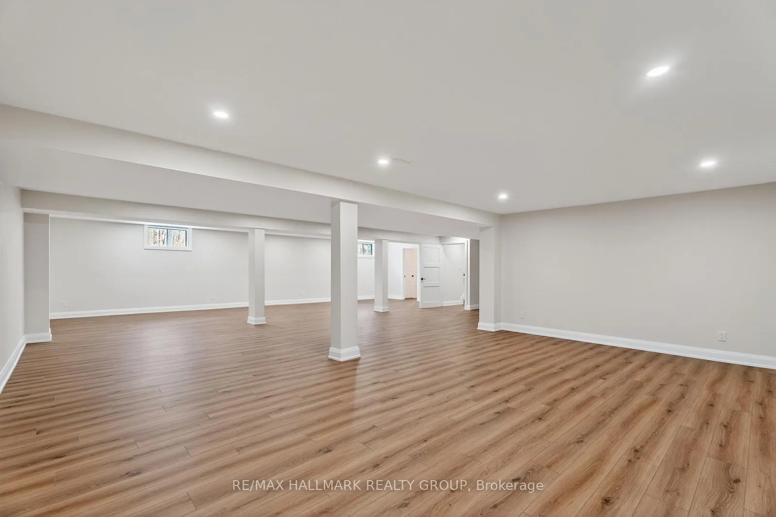 Photo 32 of 1625 Royal Orchard Drive, Ottawa, Cumberland Estates — HOMEH