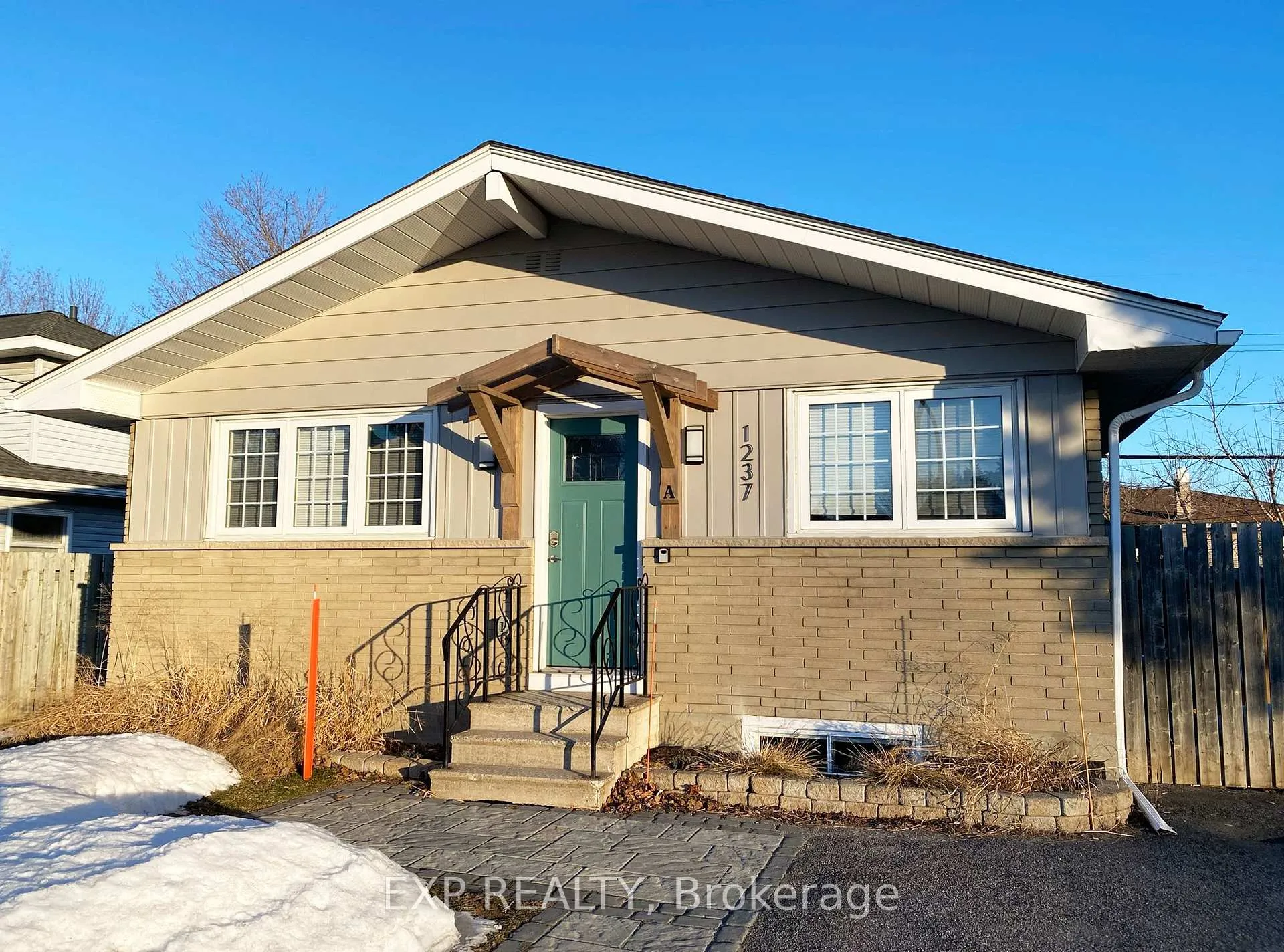 Photo 1 of 1237 Vancouver Avenue, Ottawa, Ellwood — HOMEH