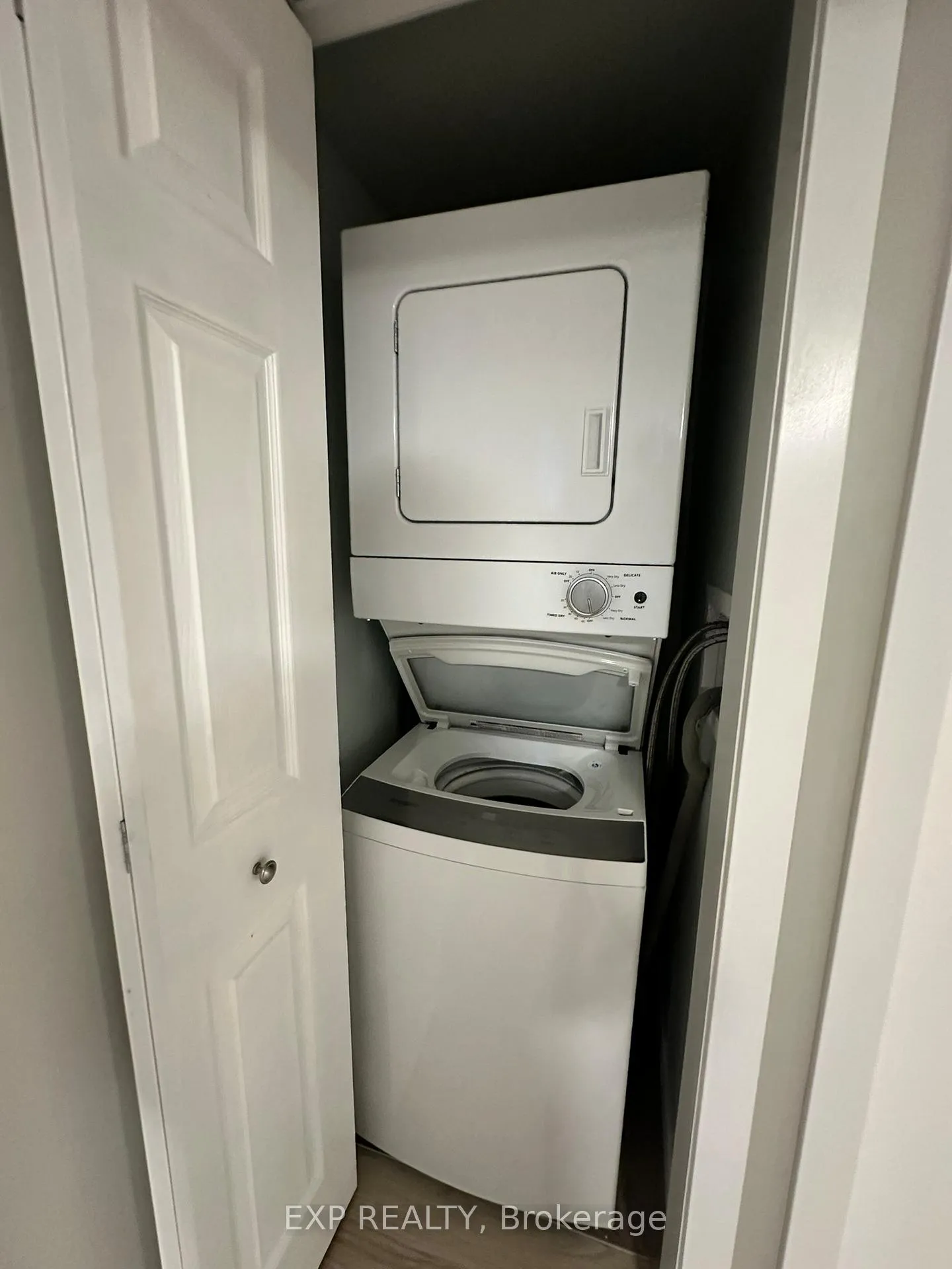 Photo 15 of 1237 Vancouver Avenue, Ottawa, Ellwood — HOMEH