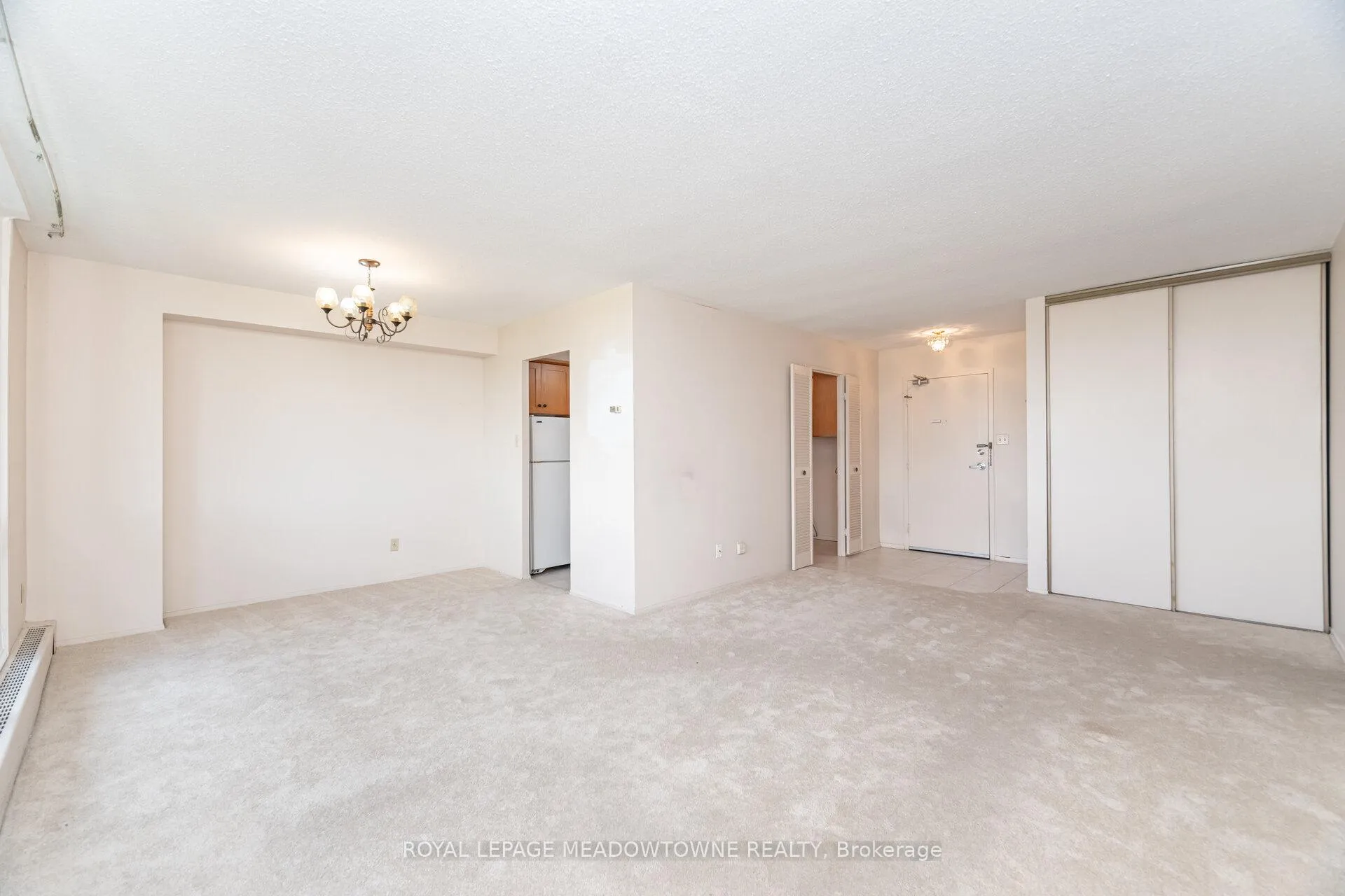 Photo 11 of Unit 804, 225 Harvard Place, Waterloo — HOMEH
