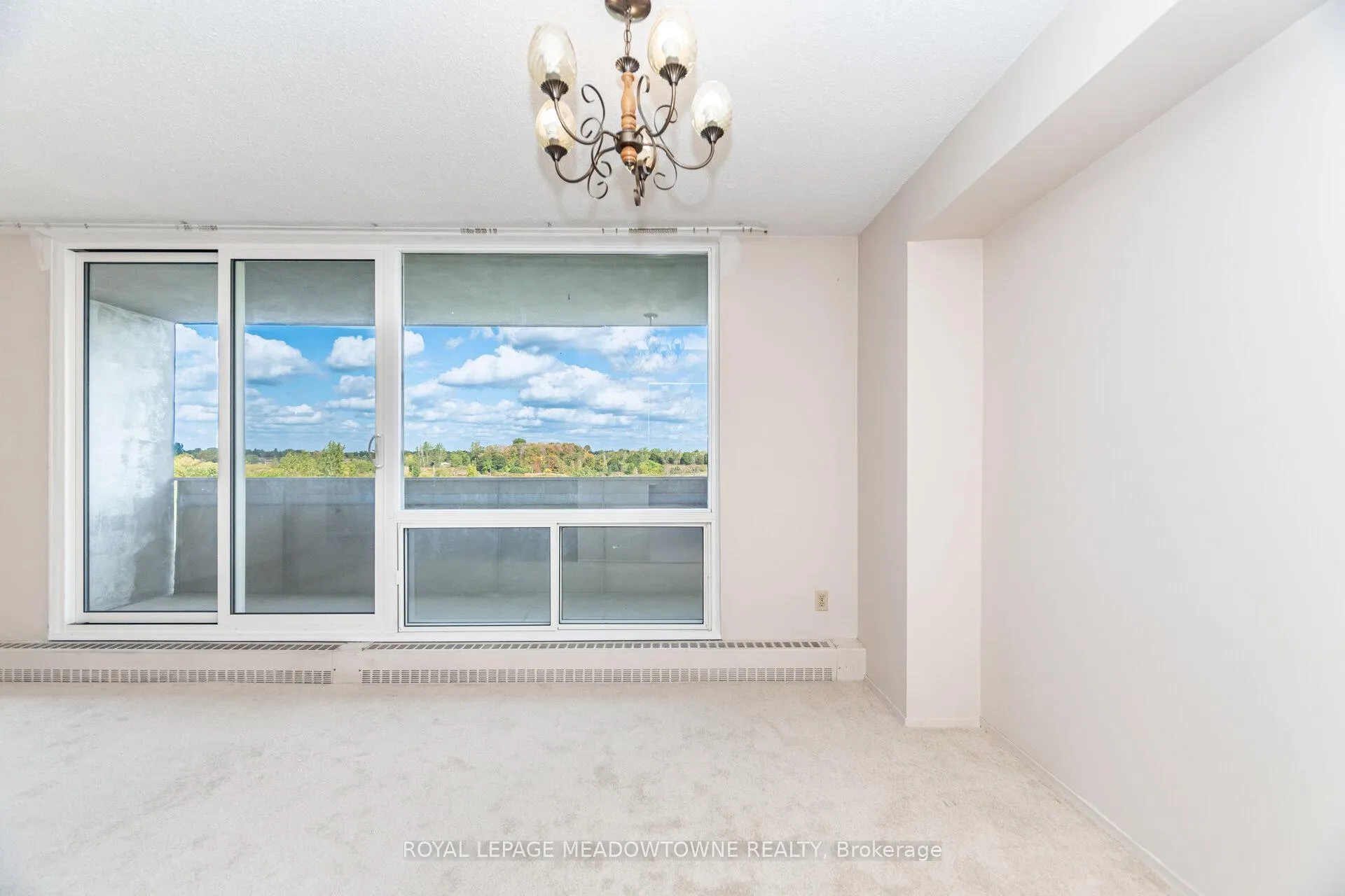 Photo 13 of Unit 804, 225 Harvard Place, Waterloo — HOMEH