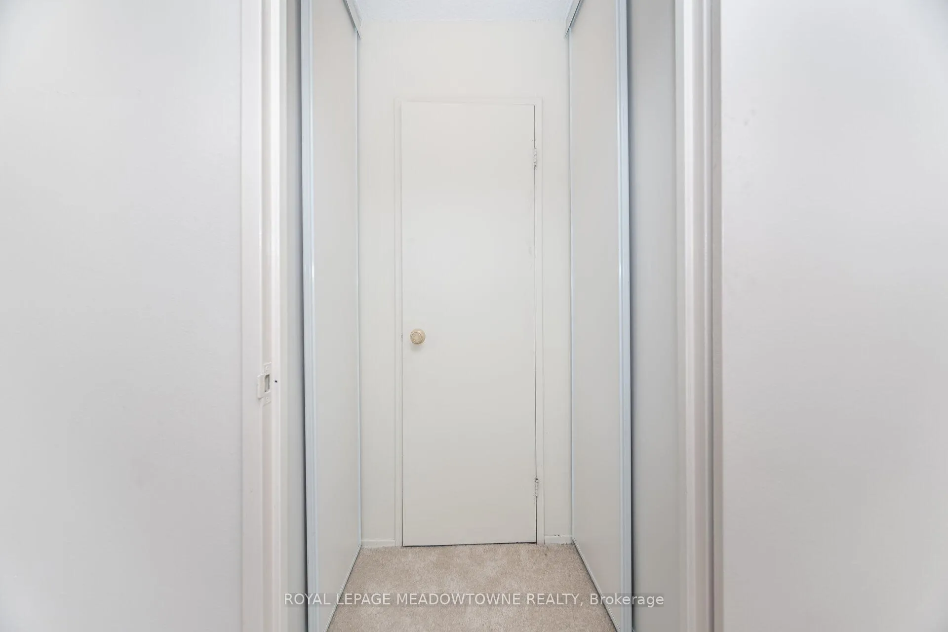 Photo 23 of Unit 804, 225 Harvard Place, Waterloo — HOMEH