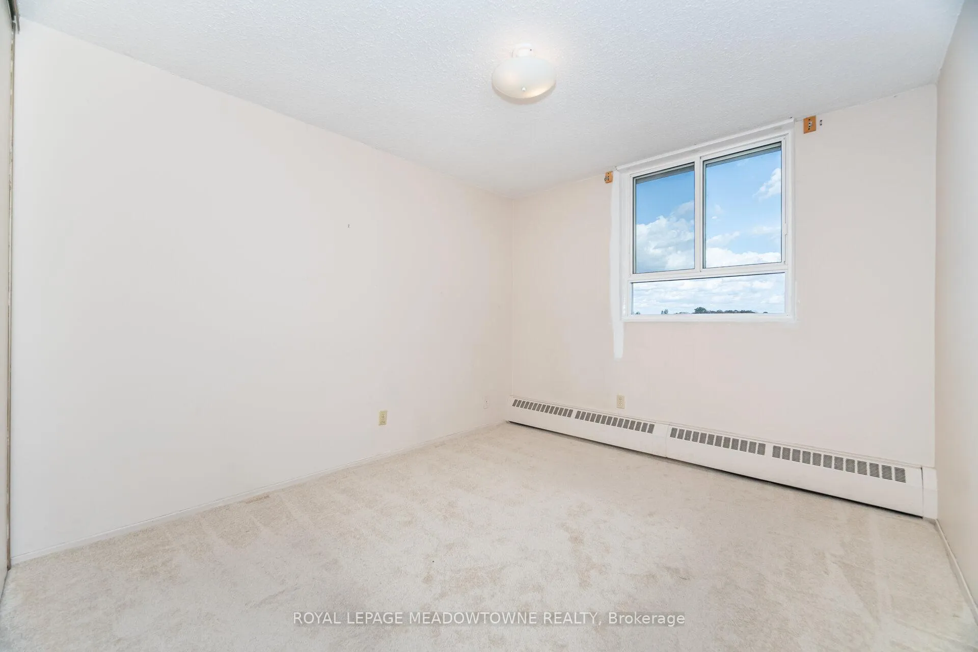 Photo 25 of Unit 804, 225 Harvard Place, Waterloo — HOMEH