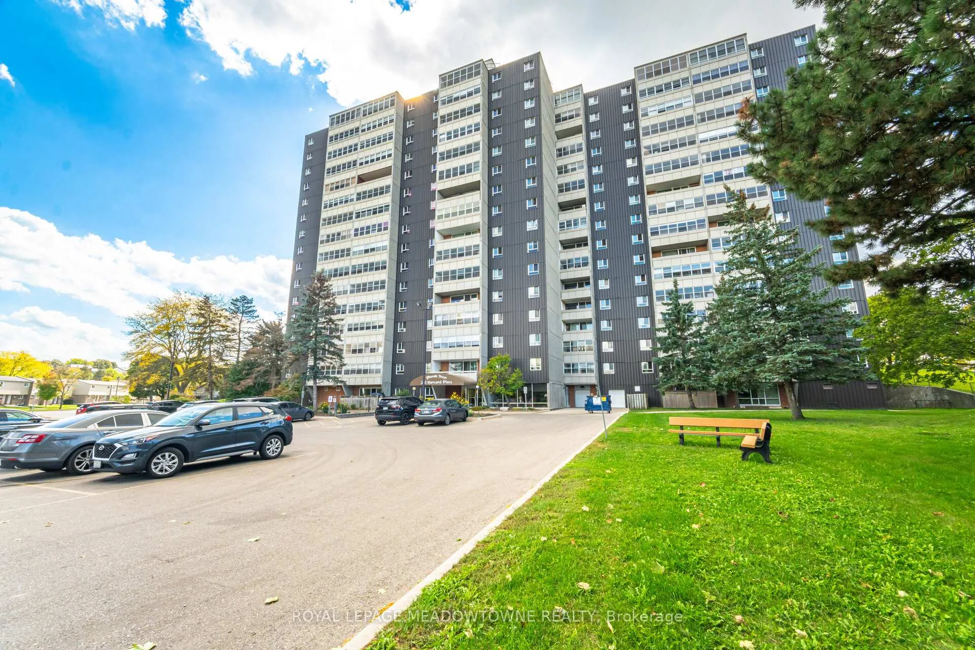 Photo 49 of Unit 804, 225 Harvard Place, Waterloo — HOMEH