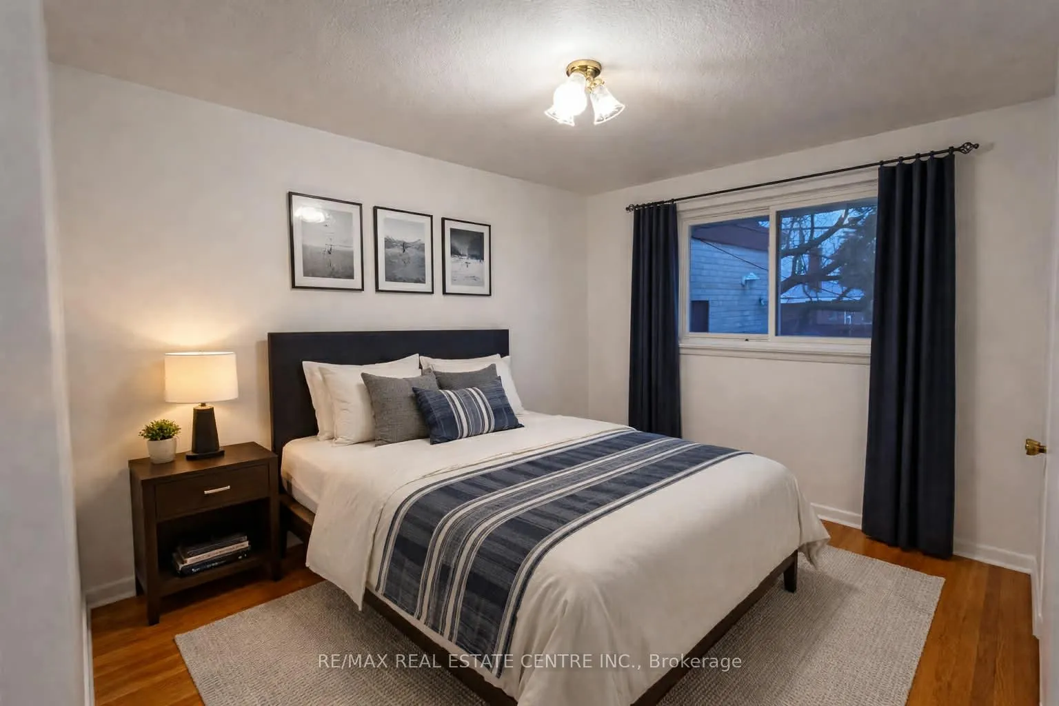 Photo 7 of 14 Cora Crescent, Scarborough, Bendale — HOMEH