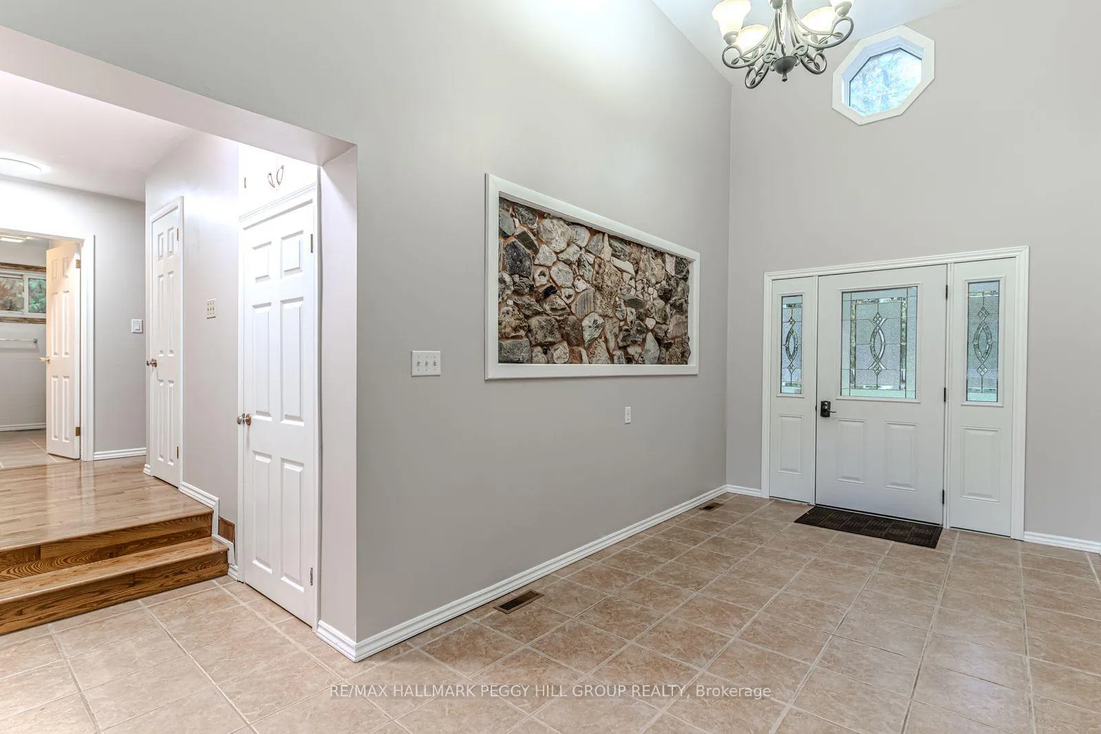 Photo 3 of 537 Huronia Road, Barrie, 400 East — HOMEH