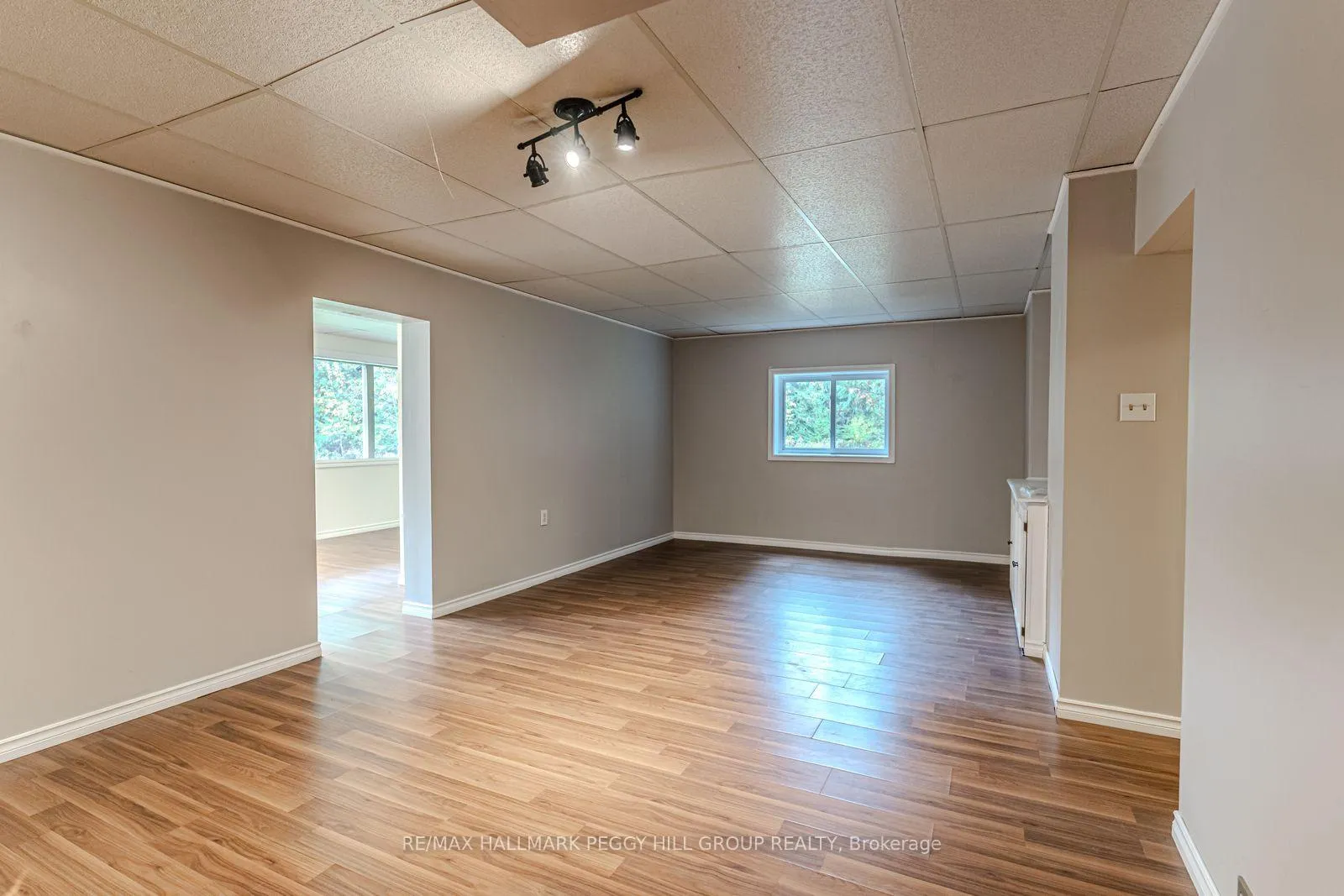 Photo 17 of 537 Huronia Road, Barrie, 400 East — HOMEH