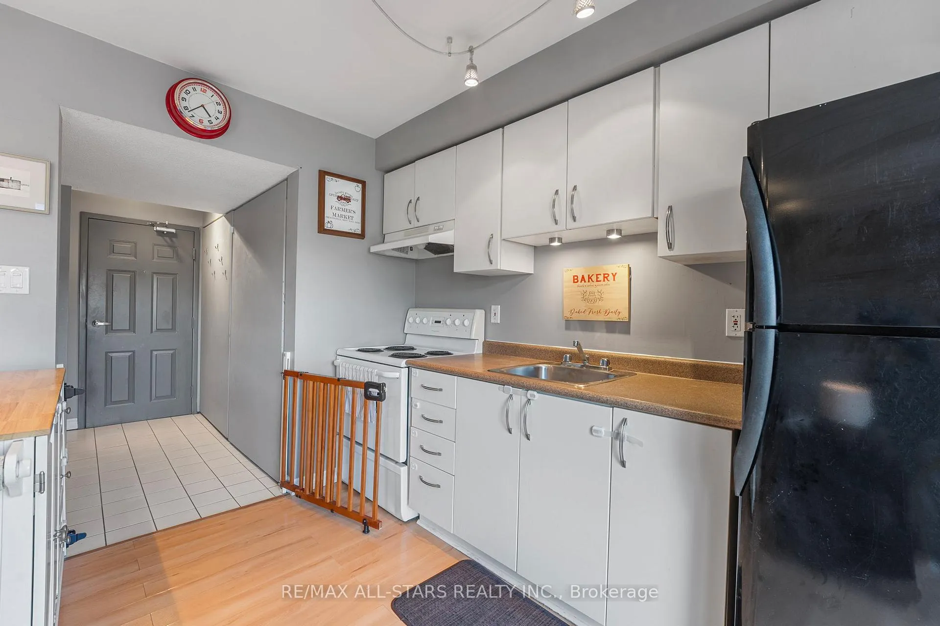 Photo 6 of Unit 36, 1 Testa Road, Uxbridge — HOMEH