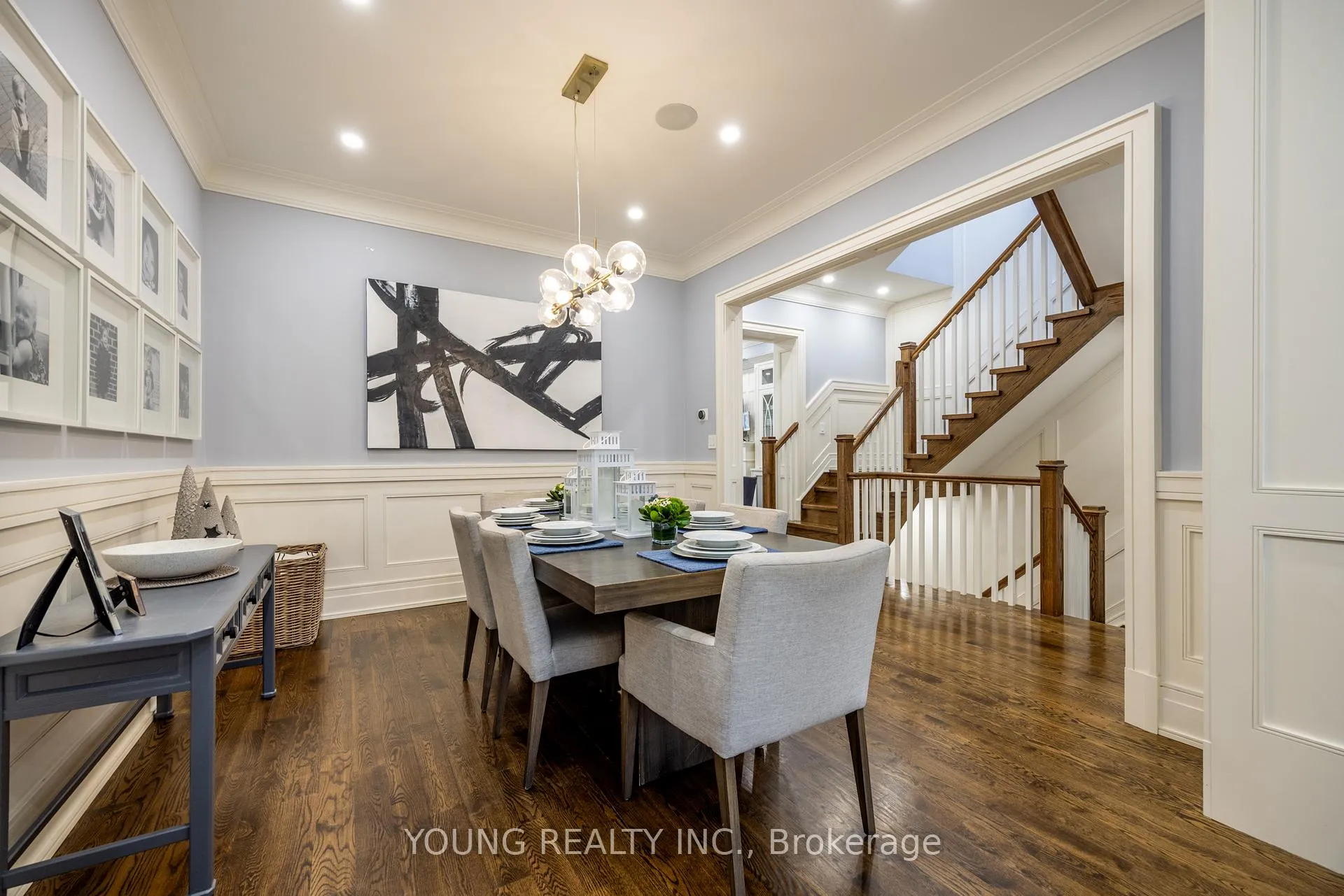 Photo 5 of 317 Sutherland Drive, Toronto, Leaside — HOMEH