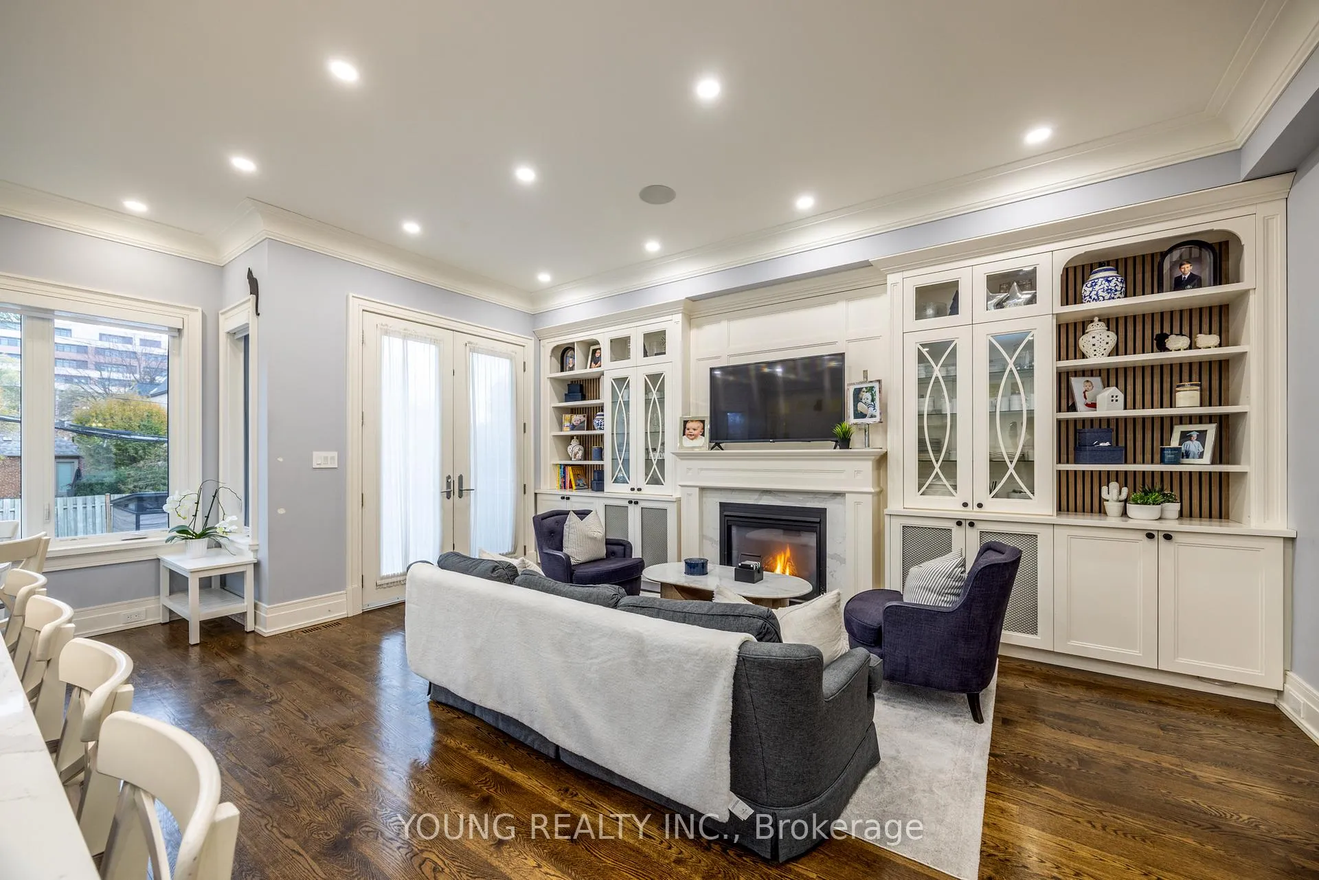 Photo 9 of 317 Sutherland Drive, Toronto, Leaside — HOMEH