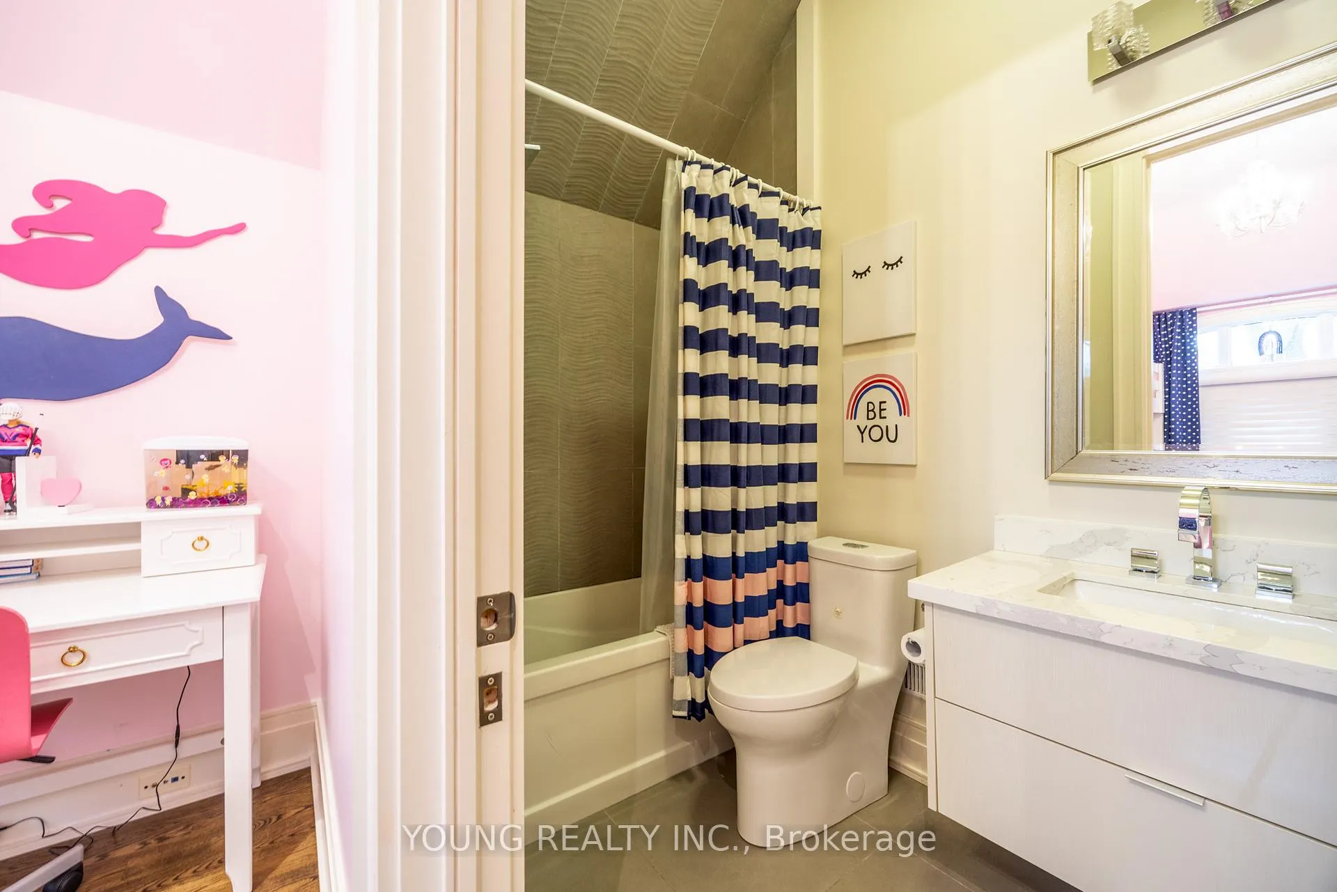 Photo 19 of 317 Sutherland Drive, Toronto, Leaside — HOMEH