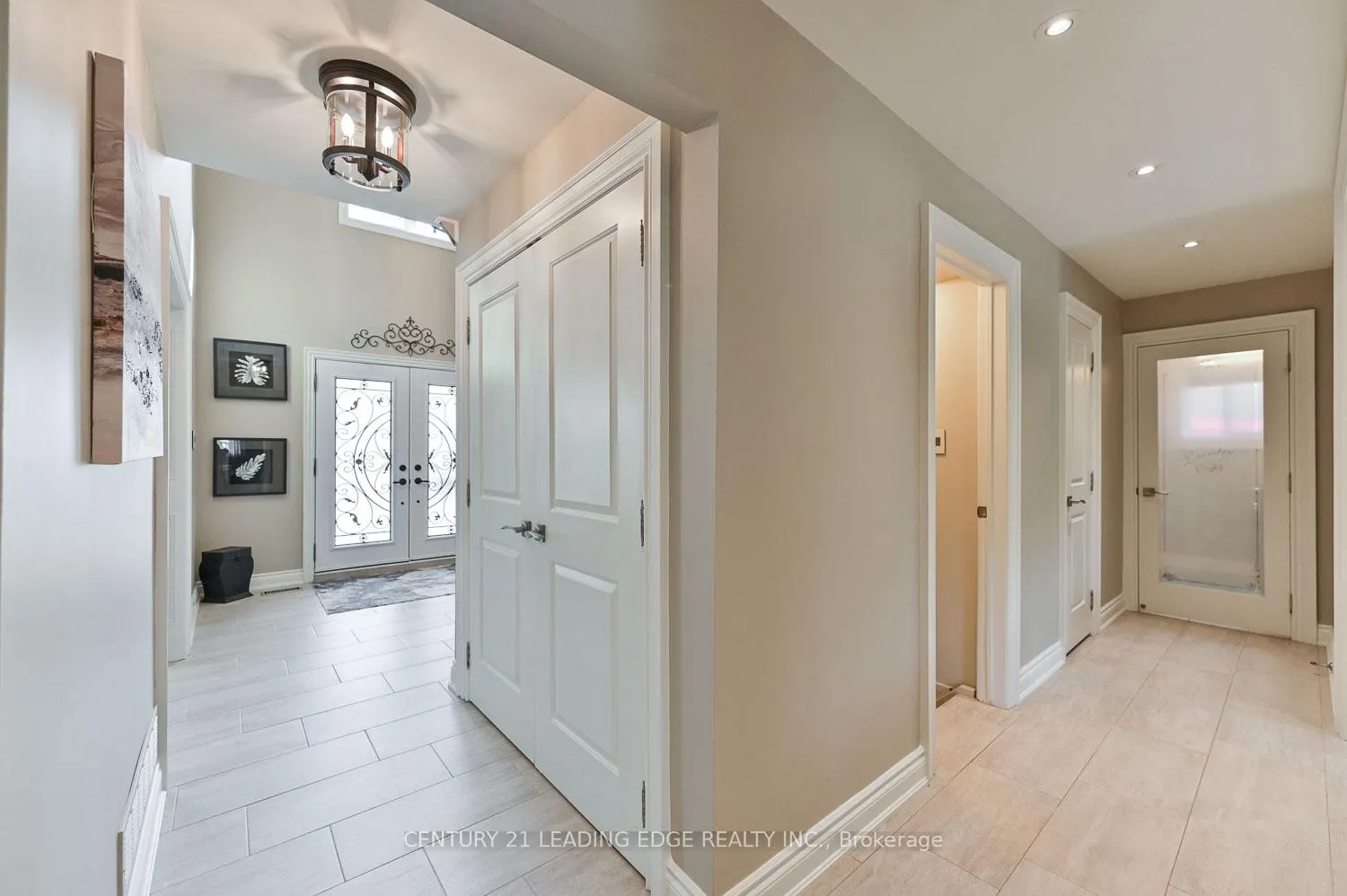 Photo 5 of 5 Sawyer Crescent, Markham, Markham Village — HOMEH