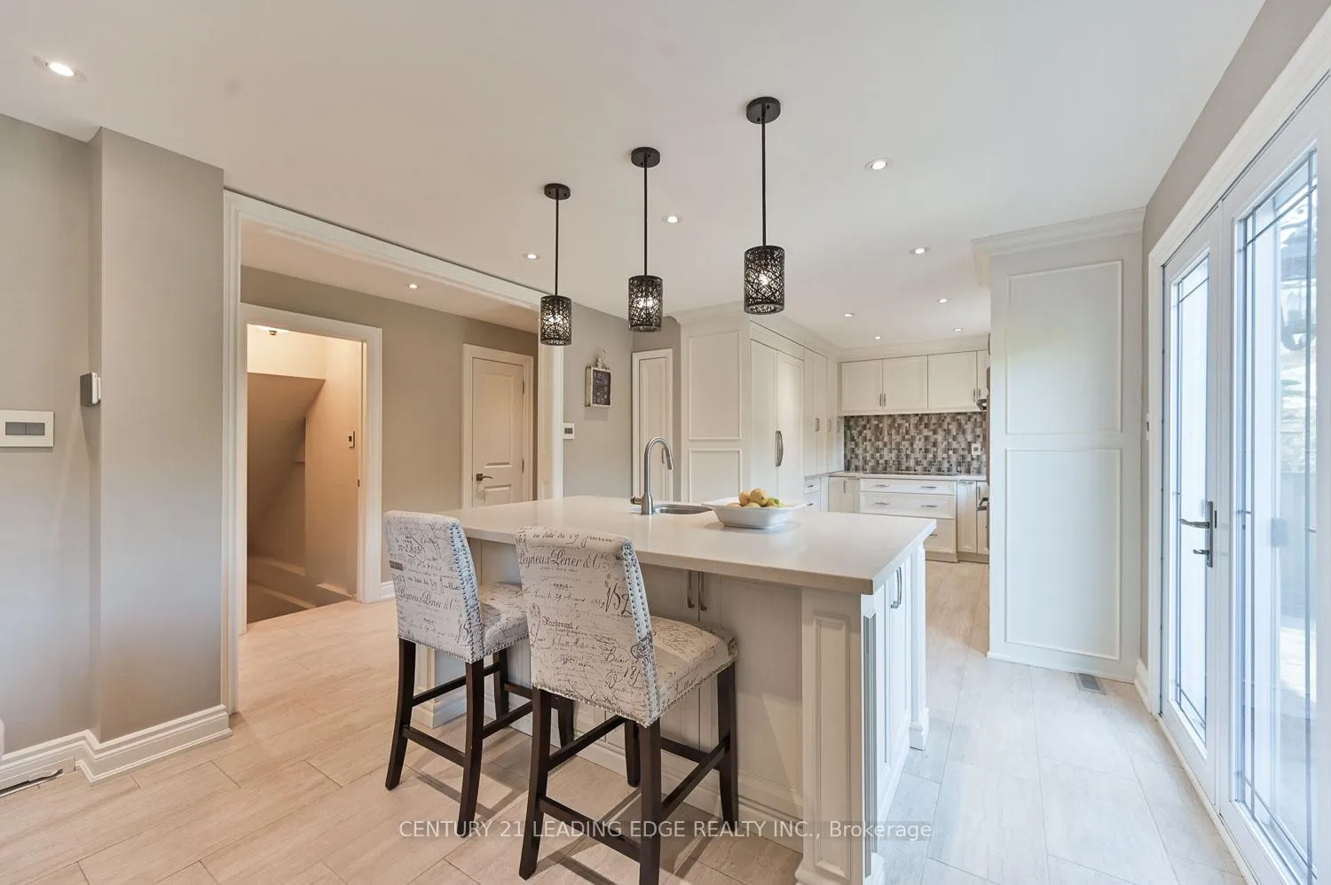 Photo 8 of 5 Sawyer Crescent, Markham, Markham Village — HOMEH
