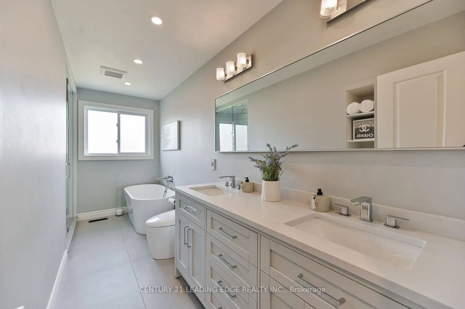 Photo 33 of 5 Sawyer Crescent, Markham, Markham Village — HOMEH