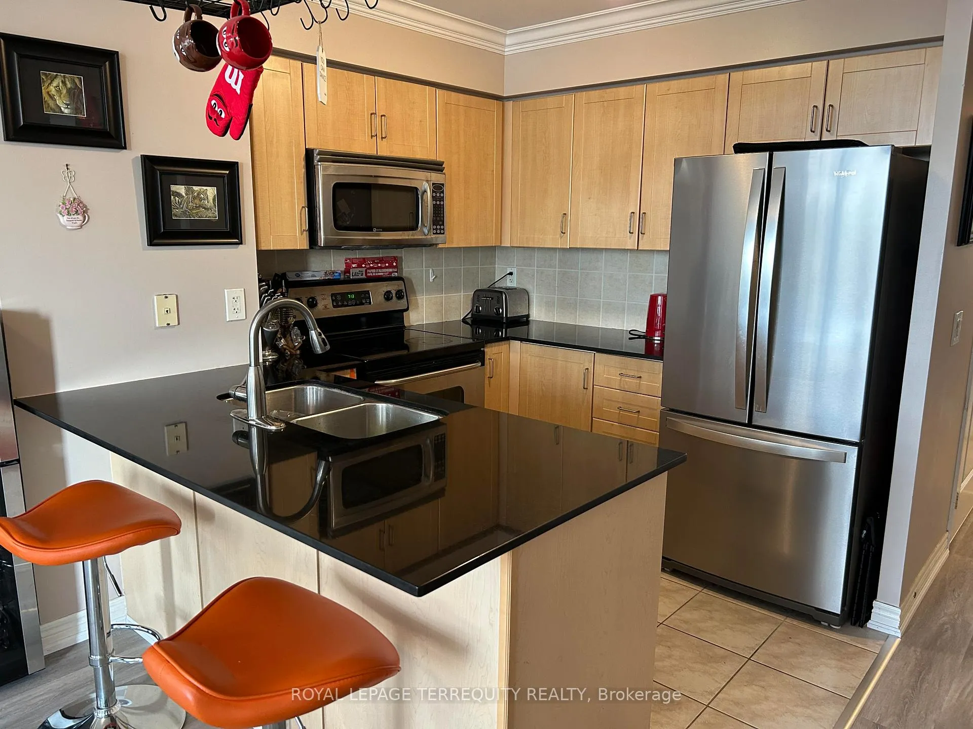 Photo 2 of Unit 610, 60 Disera Drive, Vaughan, Beverley Glen — HOMEH