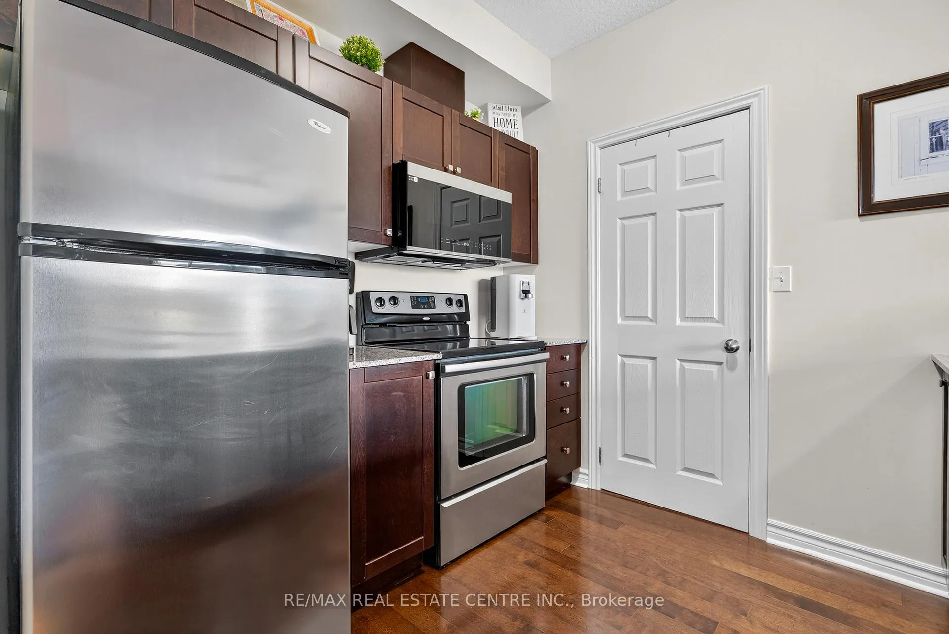 Photo 9 of Unit 601, 170 Water Street N, Cambridge, Downtown Cambridge — HOMEH
