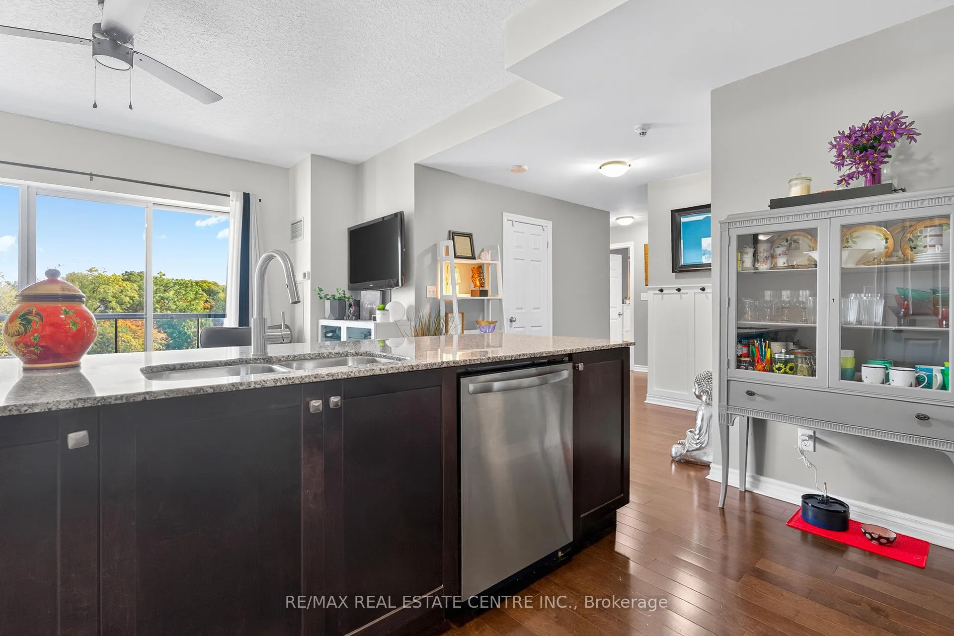 Photo 12 of Unit 601, 170 Water Street N, Cambridge, Downtown Cambridge — HOMEH