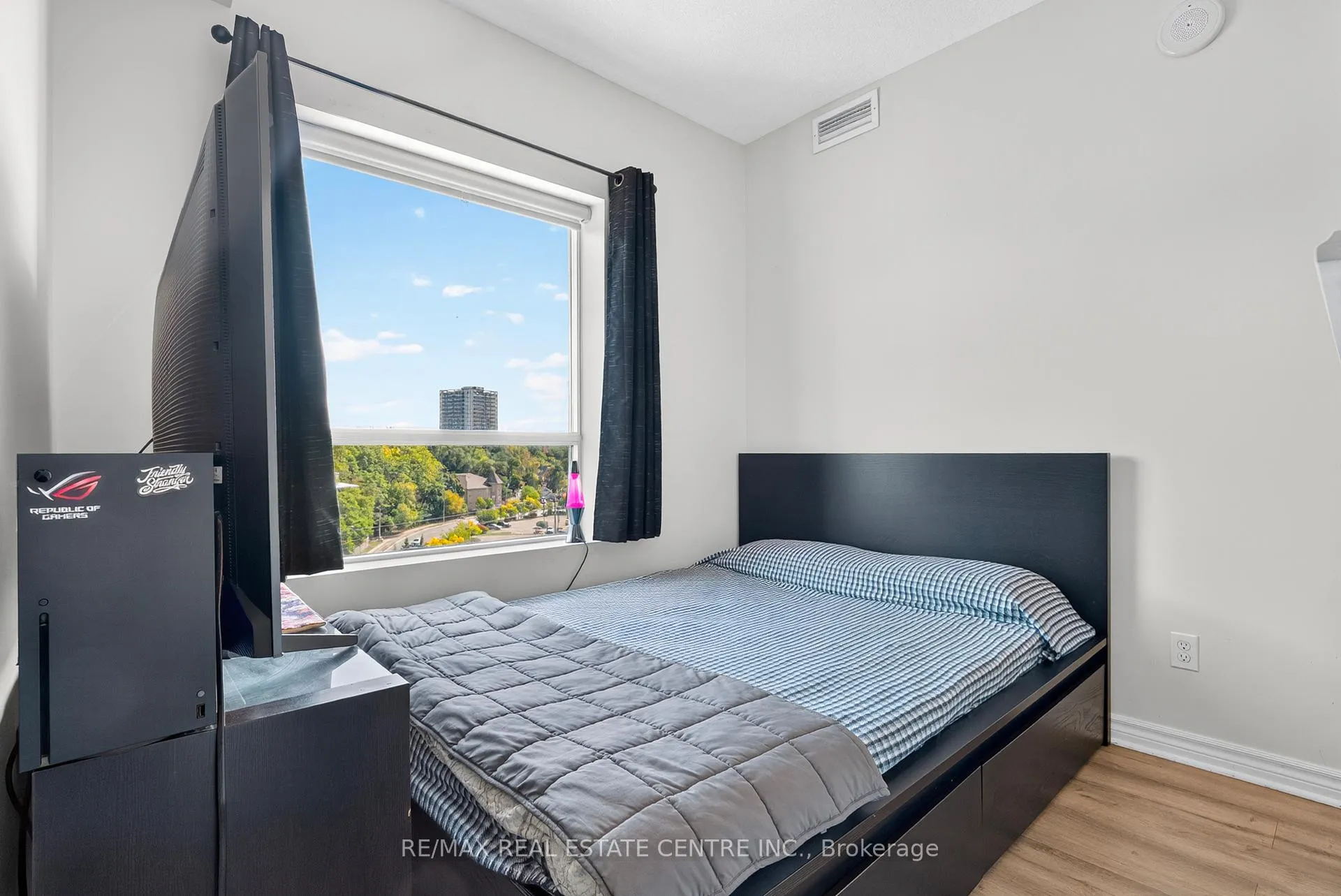 Photo 26 of Unit 601, 170 Water Street N, Cambridge, Downtown Cambridge — HOMEH