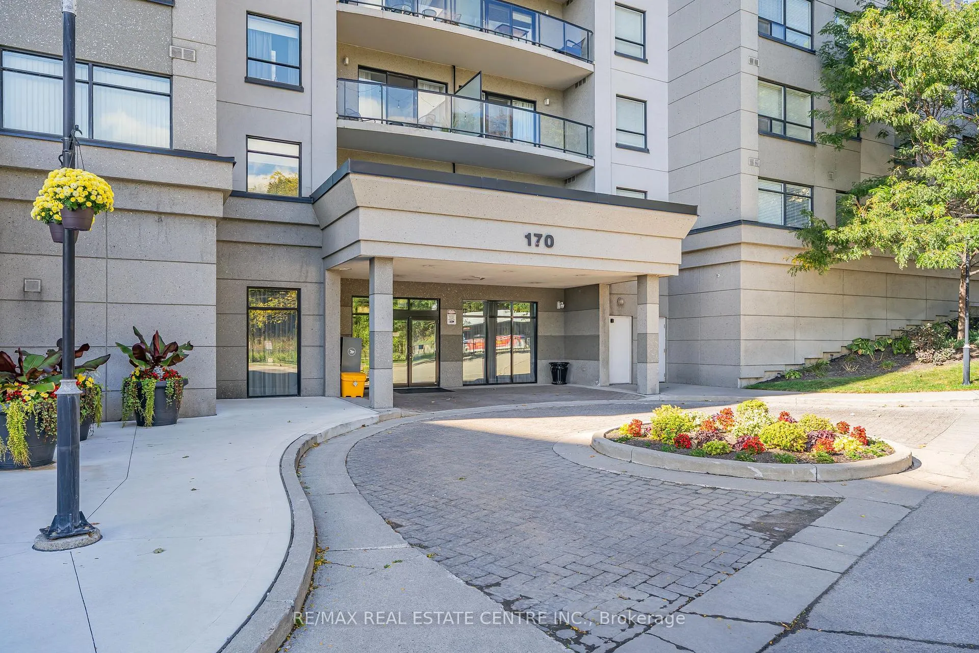 Photo 38 of Unit 601, 170 Water Street N, Cambridge, Downtown Cambridge — HOMEH