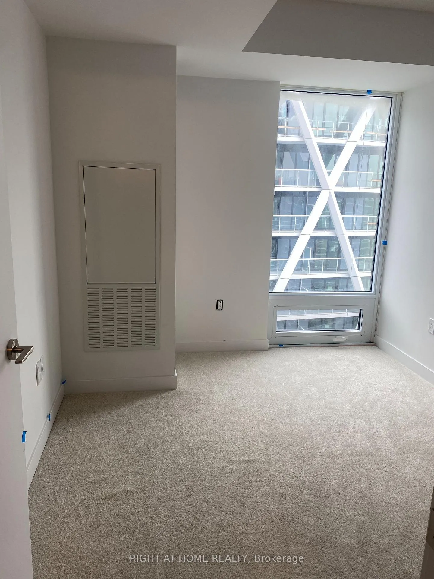 Photo 8 of Unit 3406, 238 Simcoe Street, Toronto, Kensington-Chinatown — HOMEH