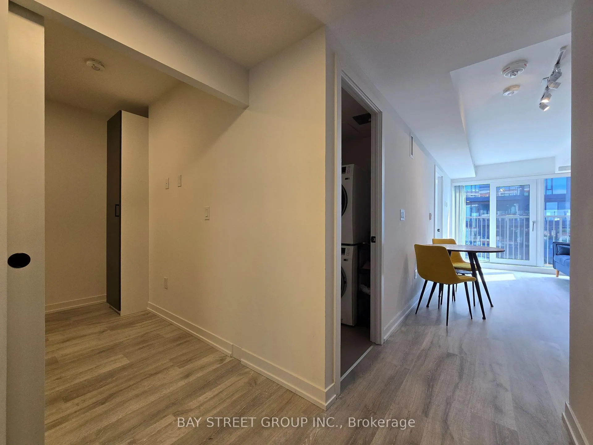 Photo 8 of Unit 1304, 2 Augusta Avenue, Toronto, Waterfront Communities — HOMEH