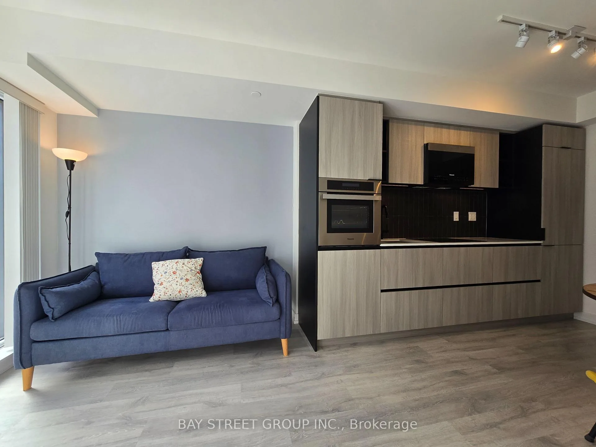 Photo 12 of Unit 1304, 2 Augusta Avenue, Toronto, Waterfront Communities — HOMEH