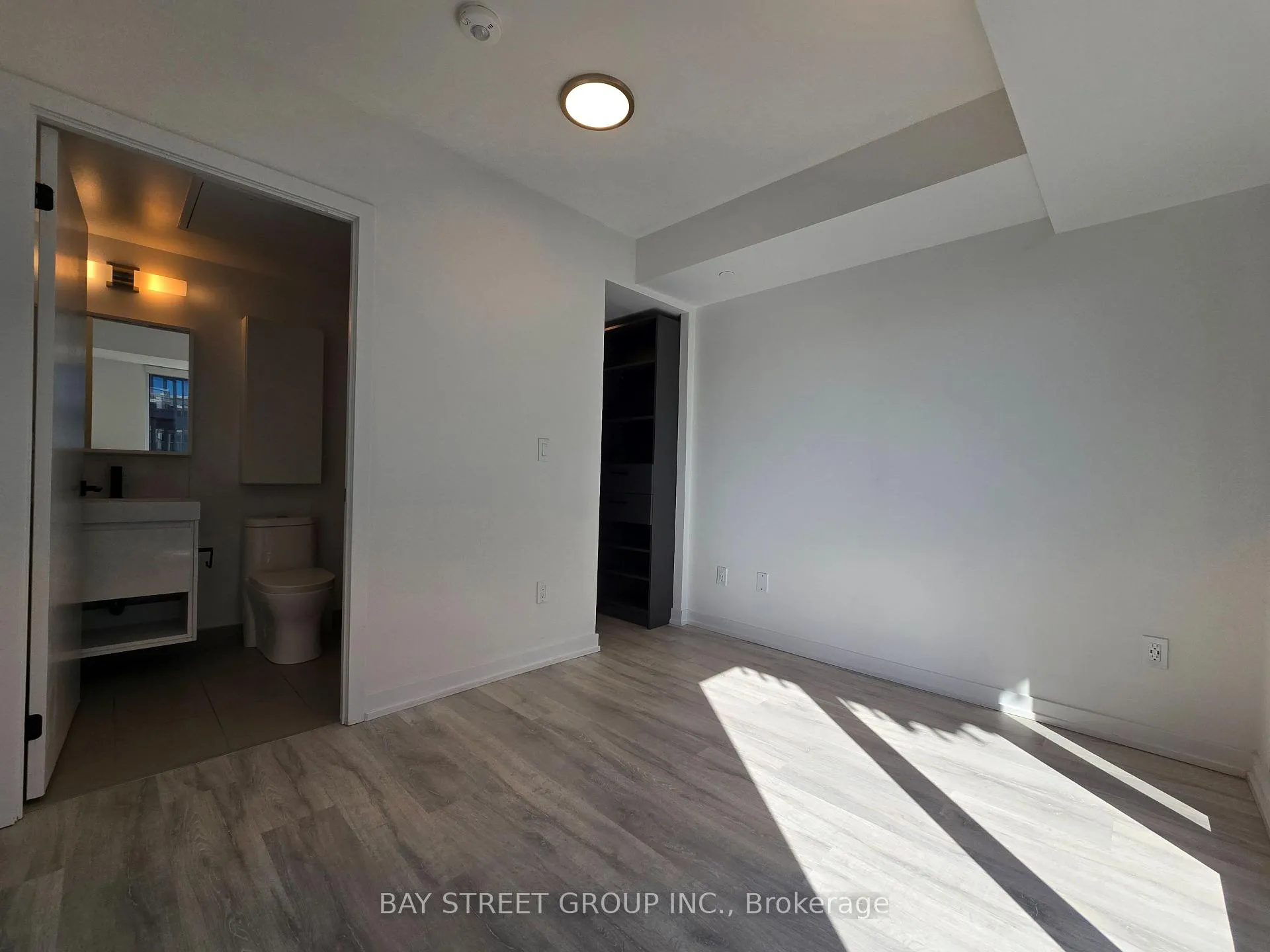 Photo 16 of Unit 1304, 2 Augusta Avenue, Toronto, Waterfront Communities — HOMEH