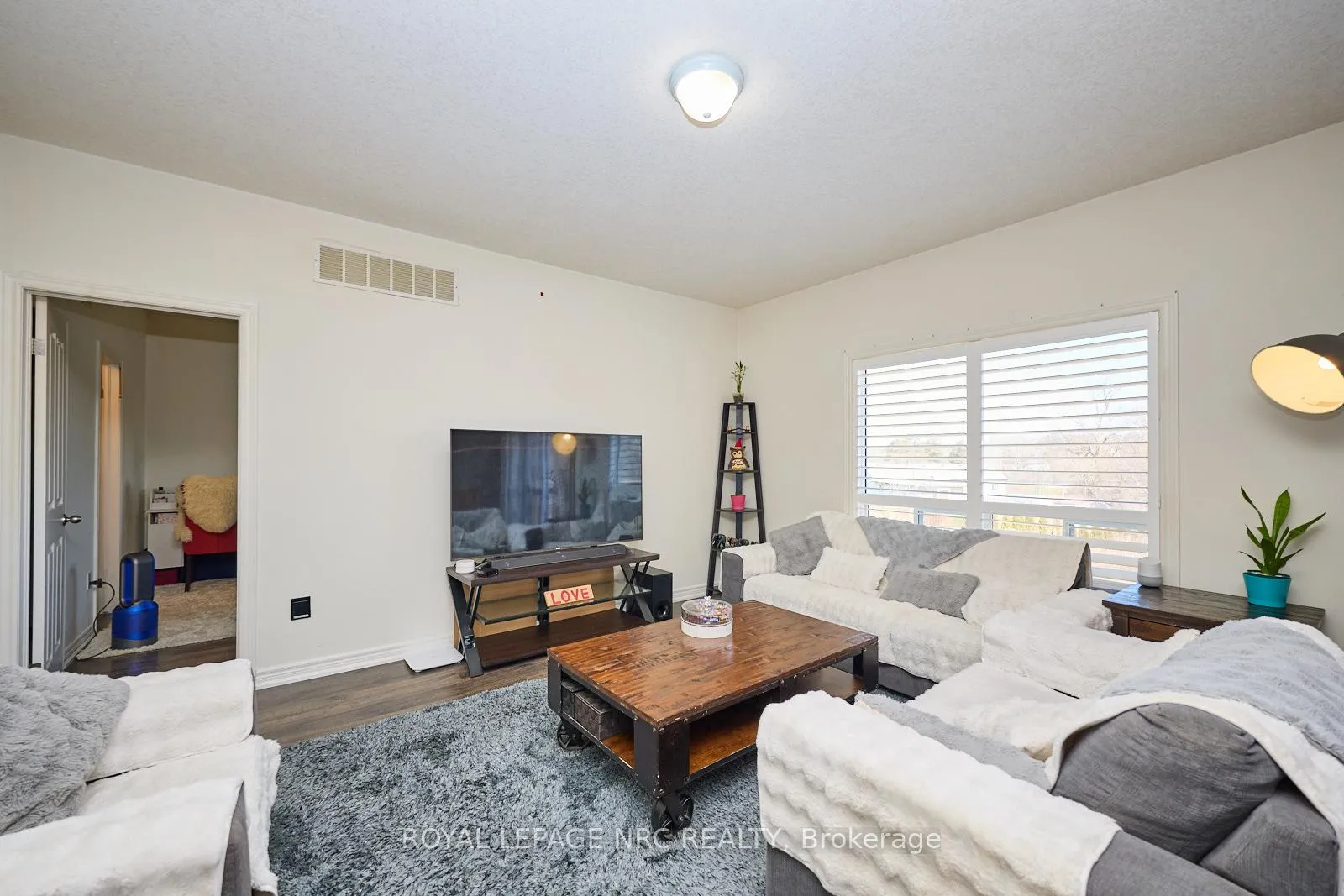 Photo 13 of 8913 Tallgrass Avenue, Niagara Falls, Lyons Creek — HOMEH