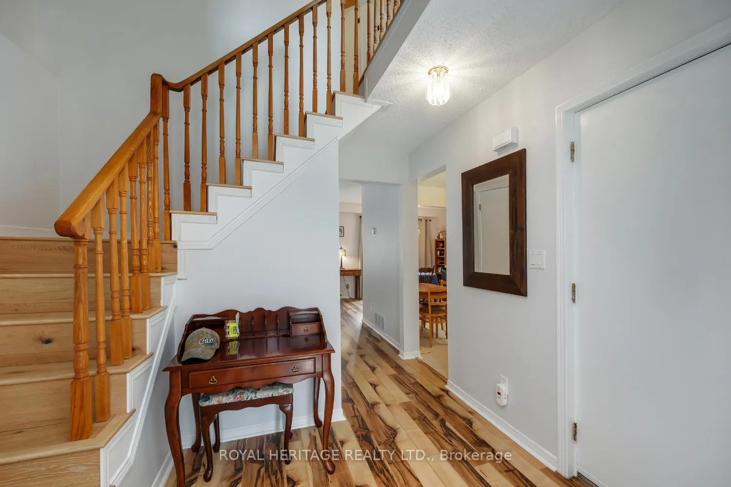 Photo 6 of 830 Castlegrove Avenue, Oshawa, McLaughlin — HOMEH