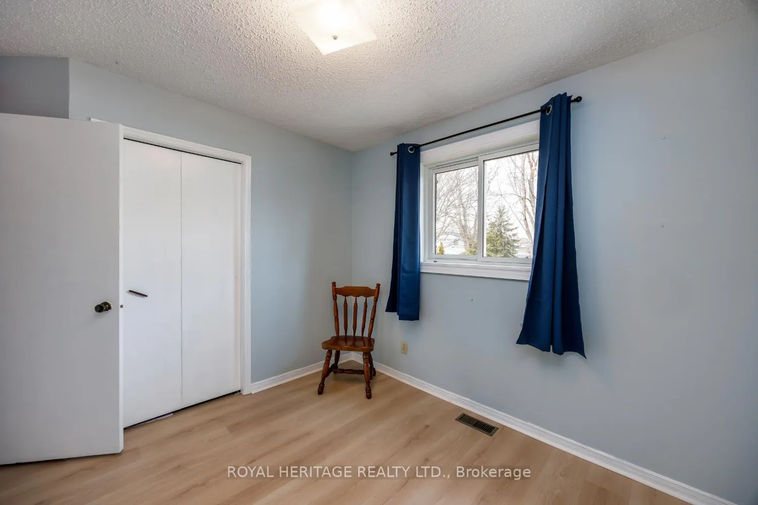 Photo 23 of 830 Castlegrove Avenue, Oshawa, McLaughlin — HOMEH