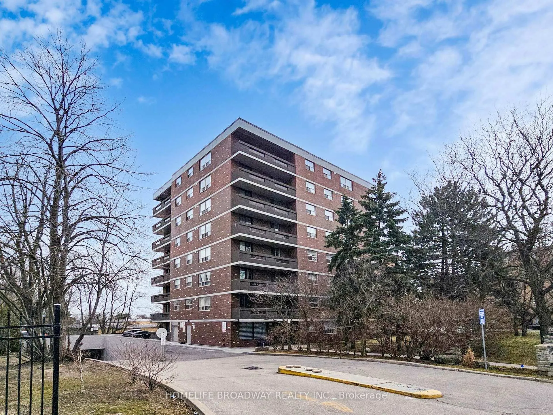 Photo 1 of Unit 504, 7451 Yonge Street, Markham, Thornhill — HOMEH