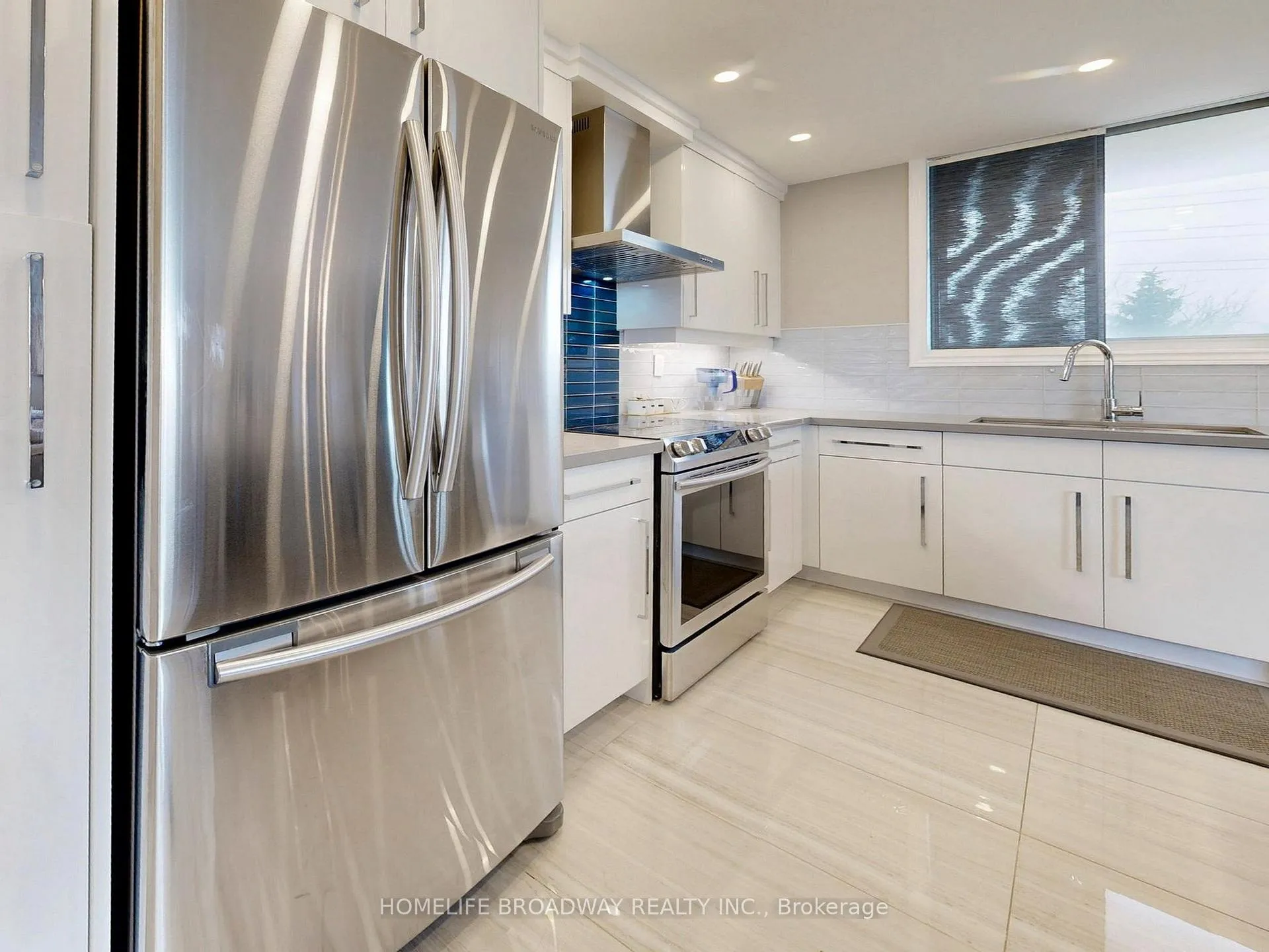 Photo 14 of Unit 504, 7451 Yonge Street, Markham, Thornhill — HOMEH