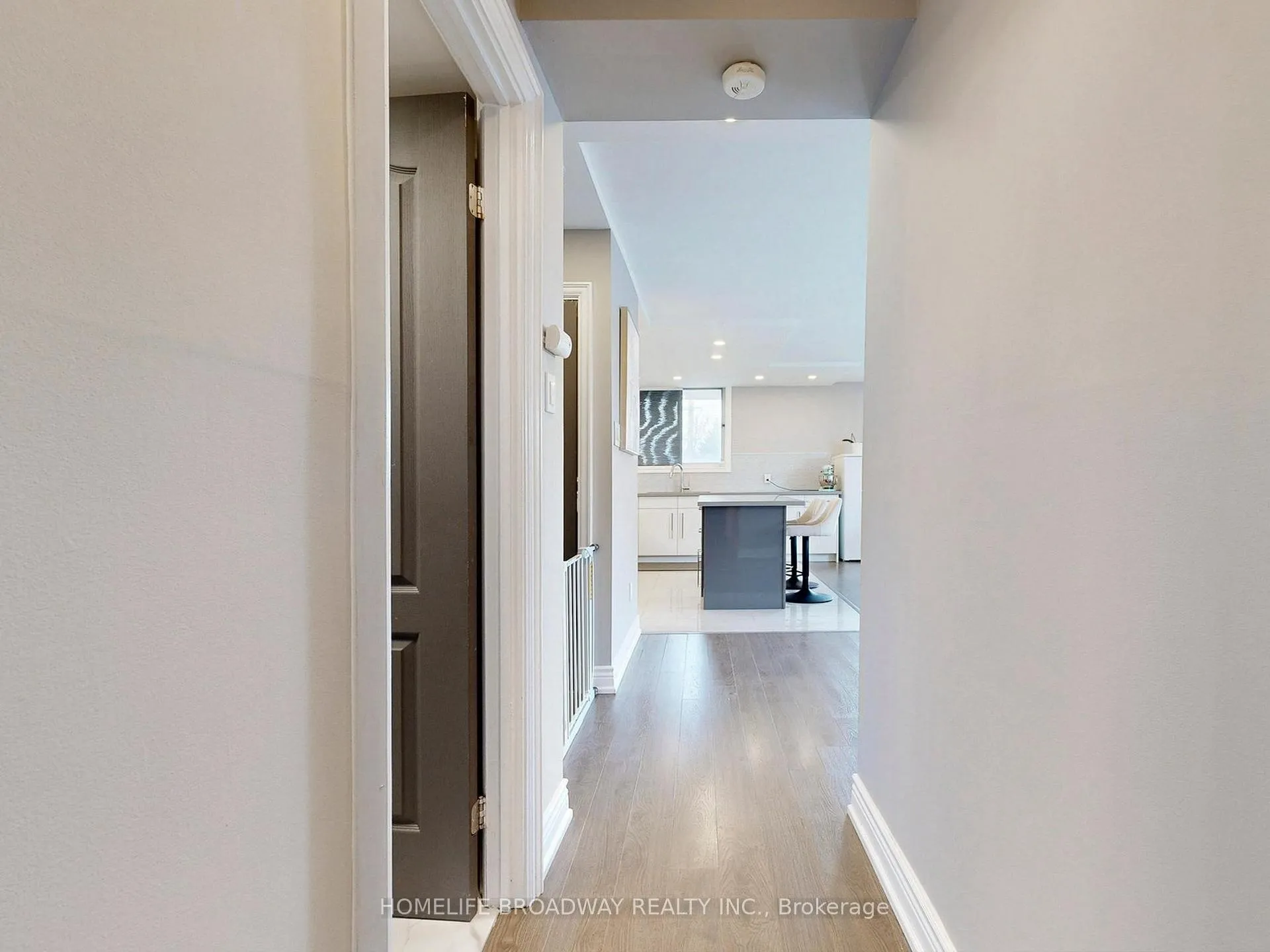 Photo 22 of Unit 504, 7451 Yonge Street, Markham, Thornhill — HOMEH