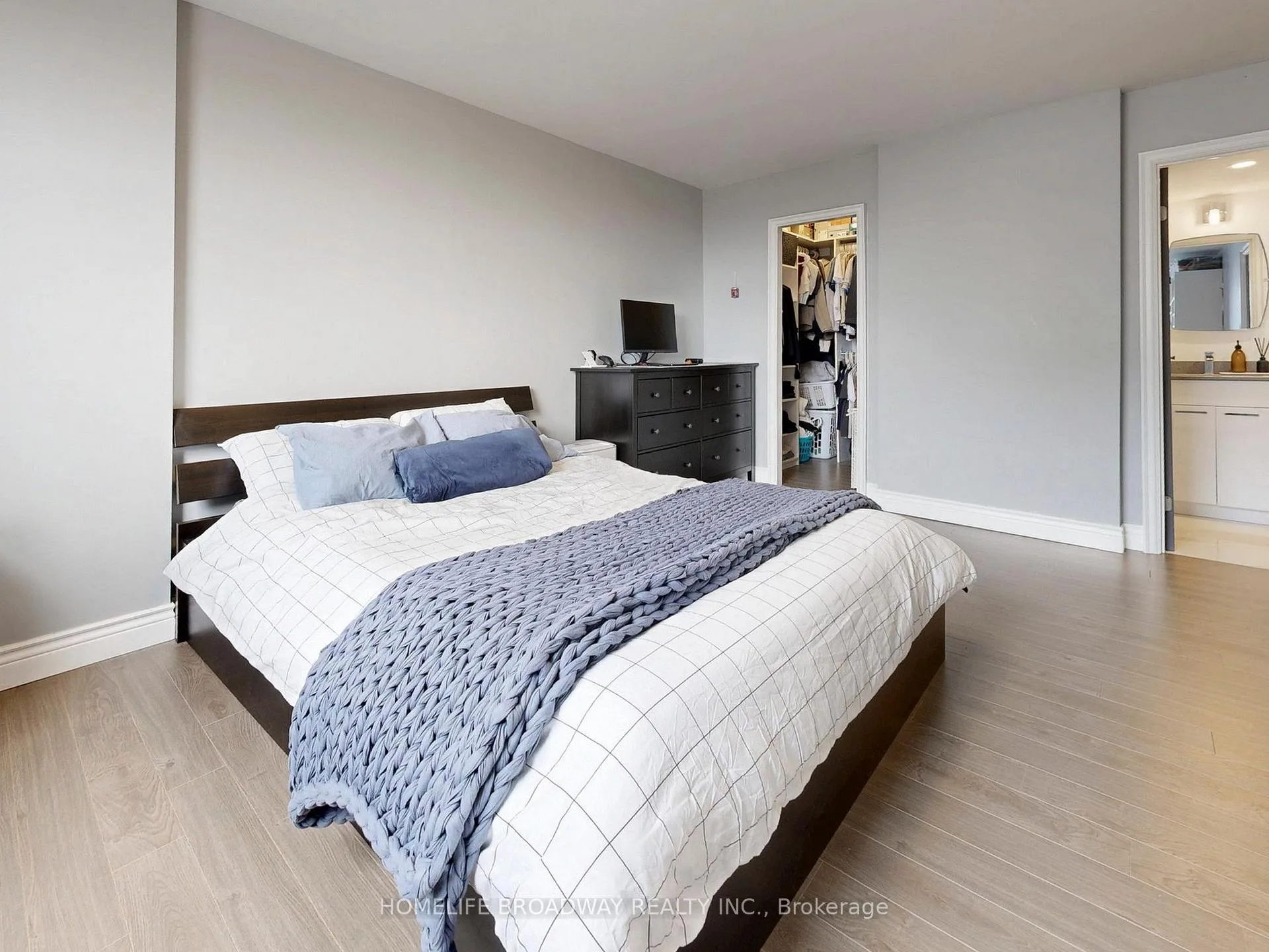 Photo 25 of Unit 504, 7451 Yonge Street, Markham, Thornhill — HOMEH