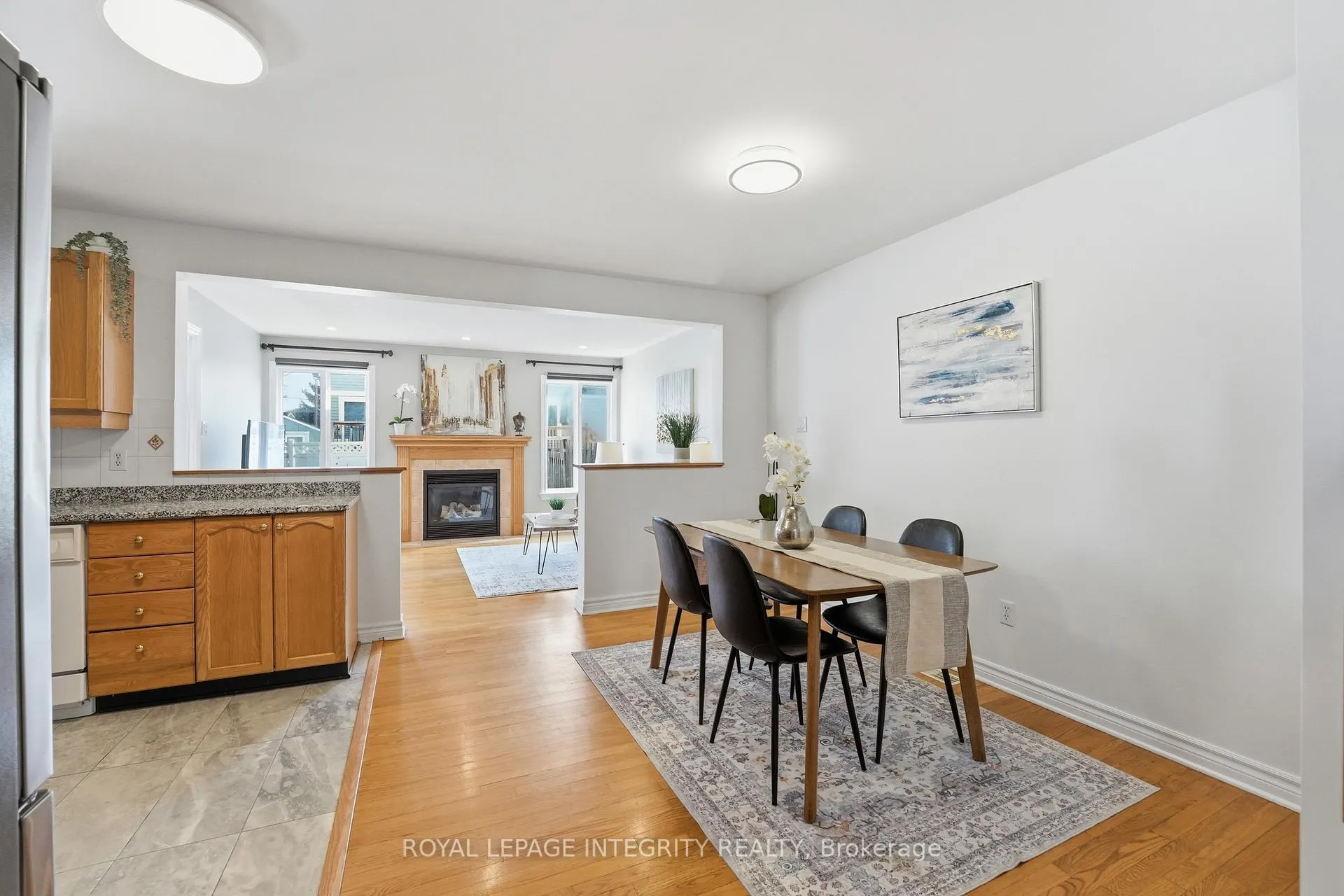 Photo 8 of 260 Deerfox Drive, Ottawa, Barrhaven - Longfields — HOMEH