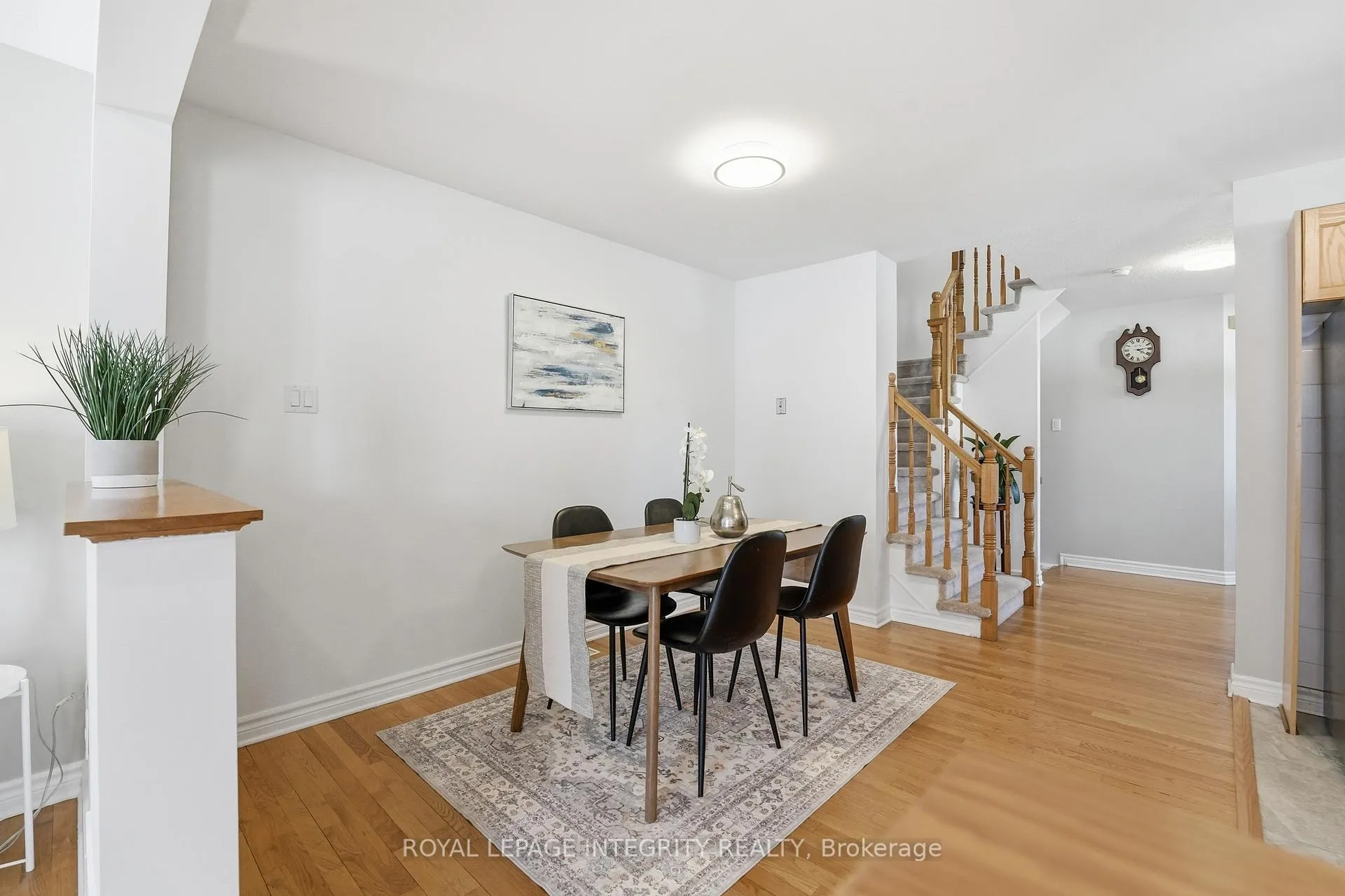 Photo 10 of 260 Deerfox Drive, Ottawa, Barrhaven - Longfields — HOMEH